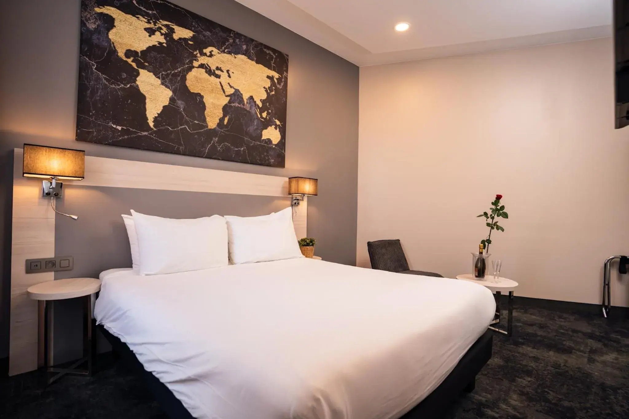 Bed in Hôtel Univers Bed in Hôtel Univers