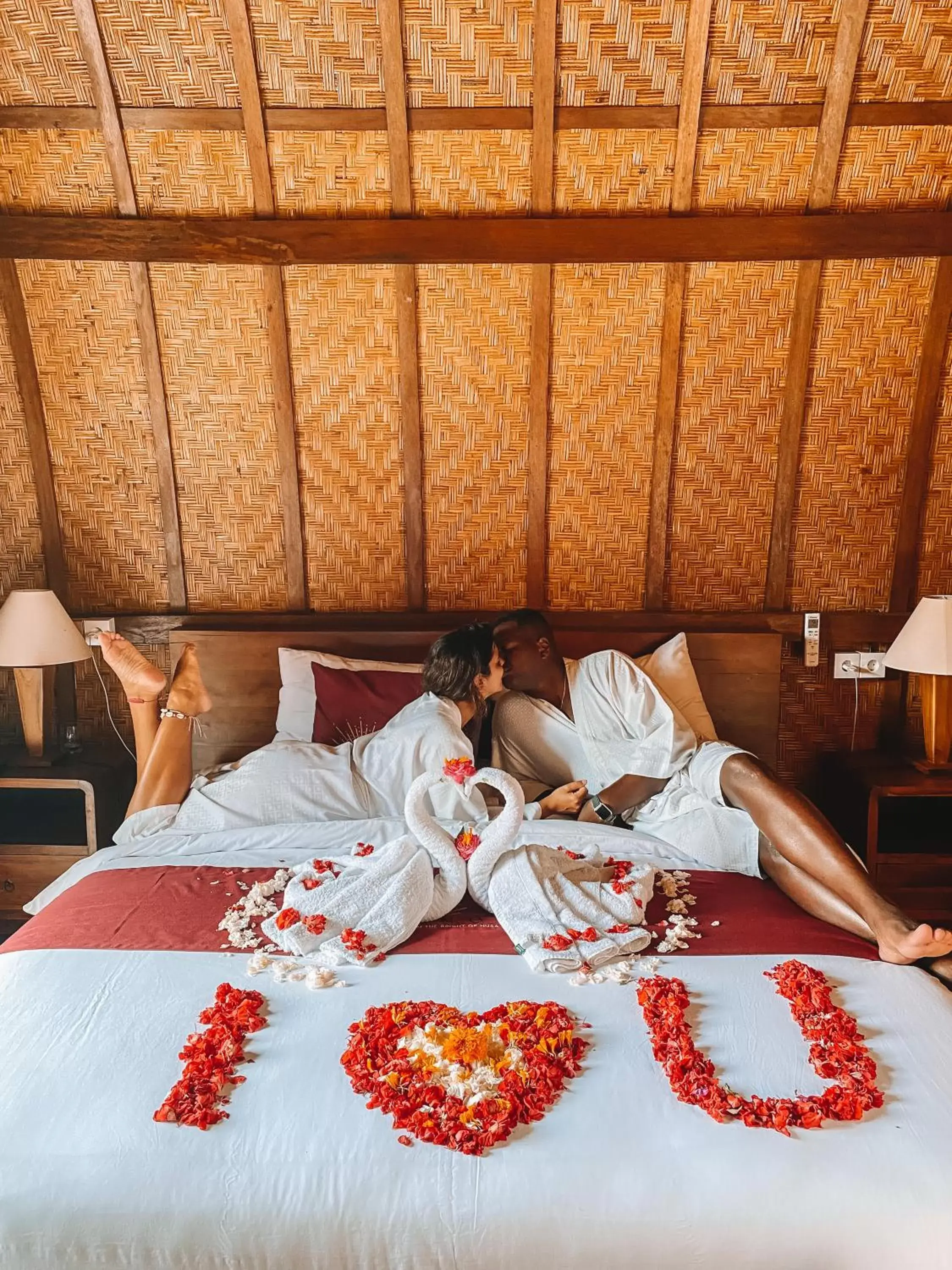Guests, Bed in Innora Jungle Resort And Spa Guests, Bed in Innora Jungle Resort And Spa