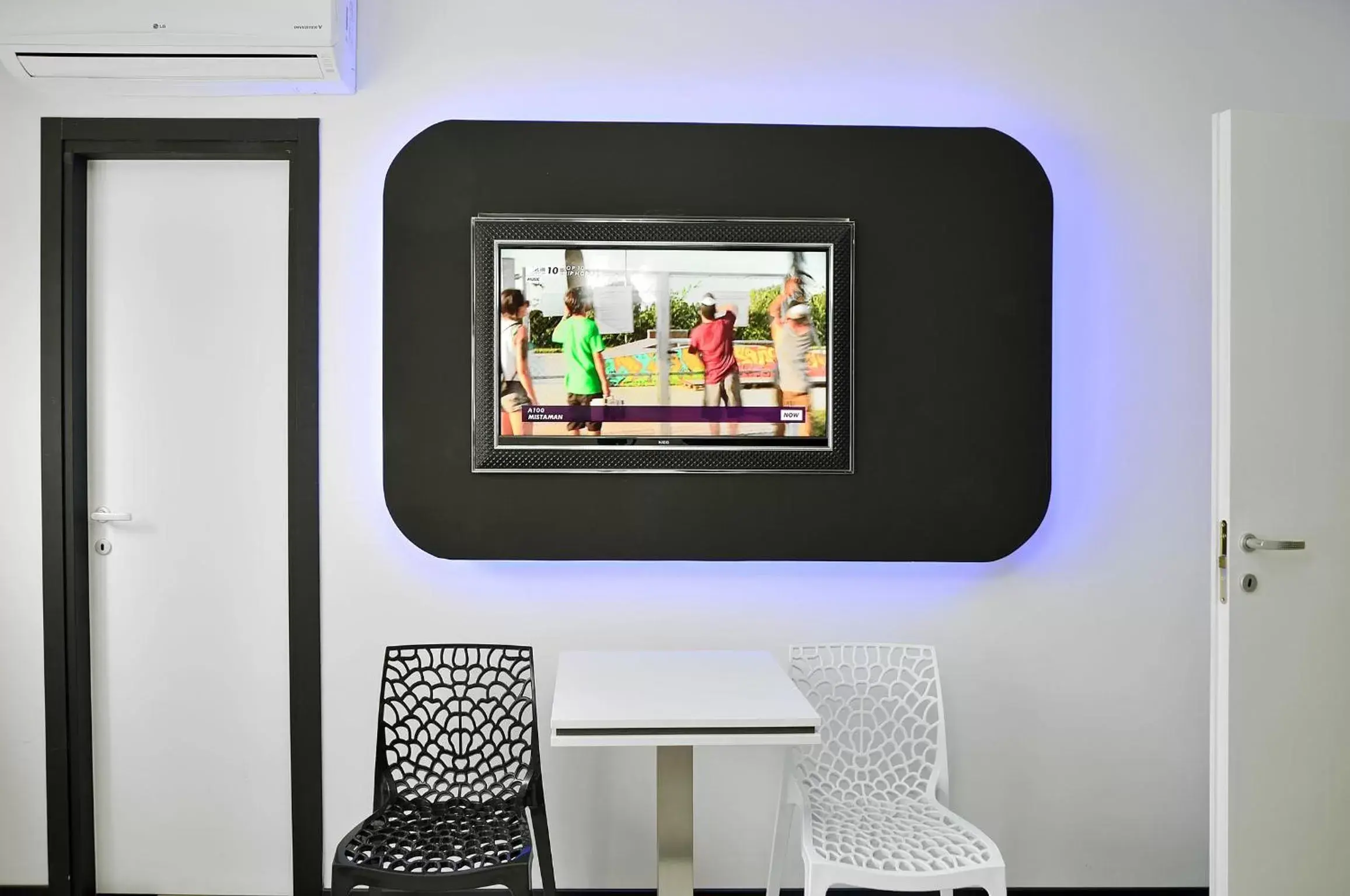 Decorative detail, TV/Entertainment Center in Black & White G&G