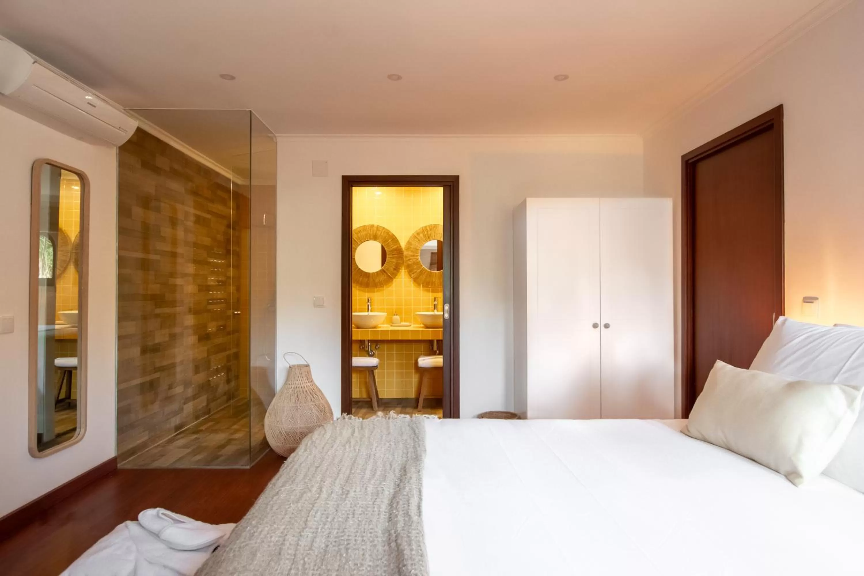 Bed in Villa Pietra Estoril Eco Guesthouse