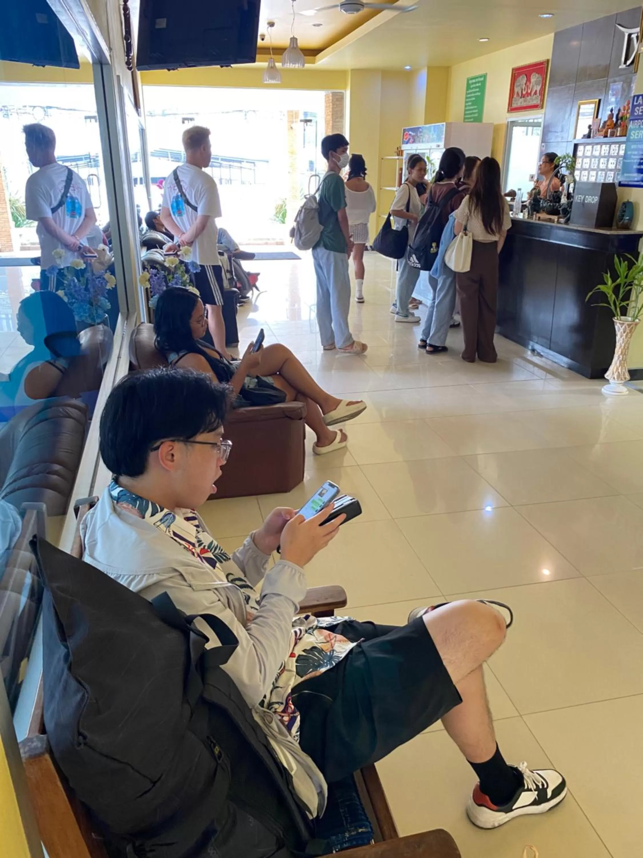 Communal lounge/ TV room in Tycoon place garden