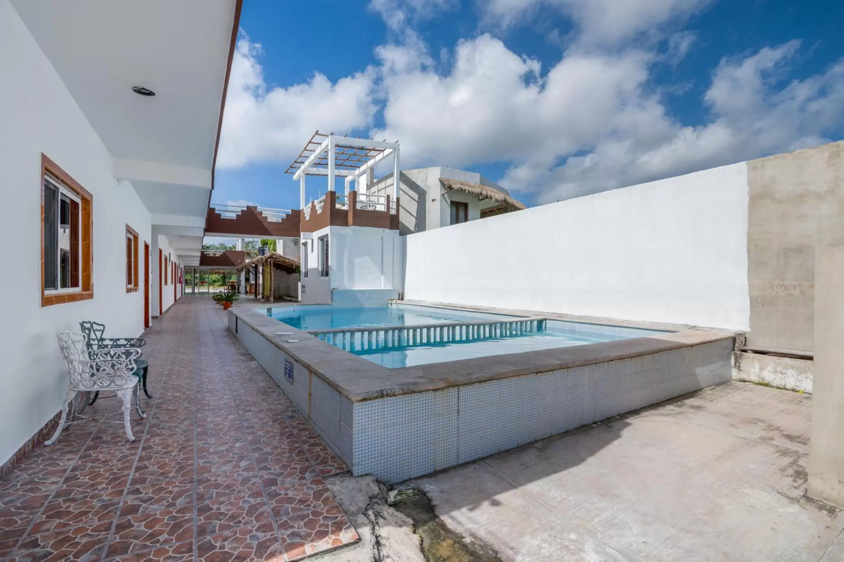 Swimming Pool in OYO Hotel Palma Real