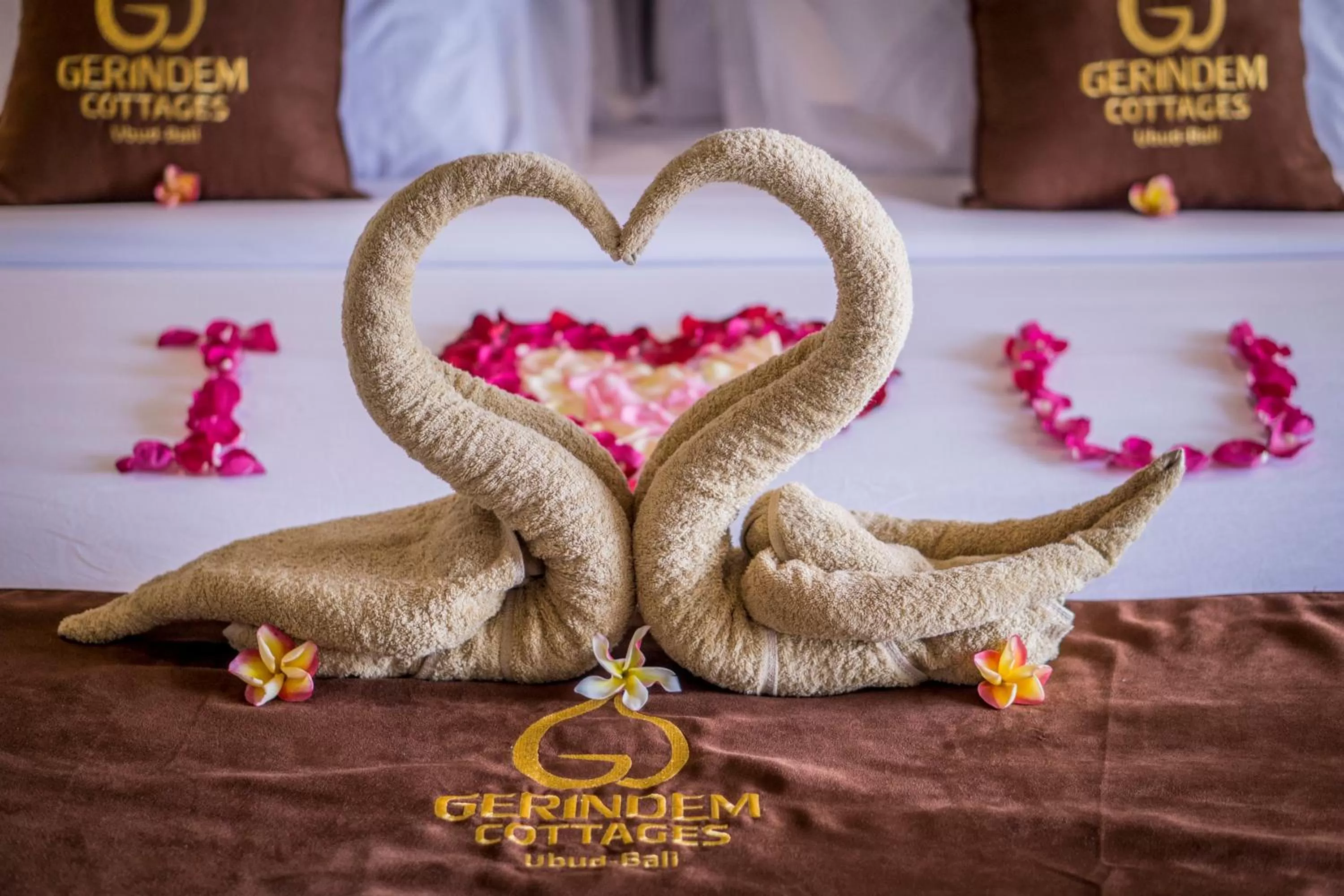 Bed in Gerindem Cottages