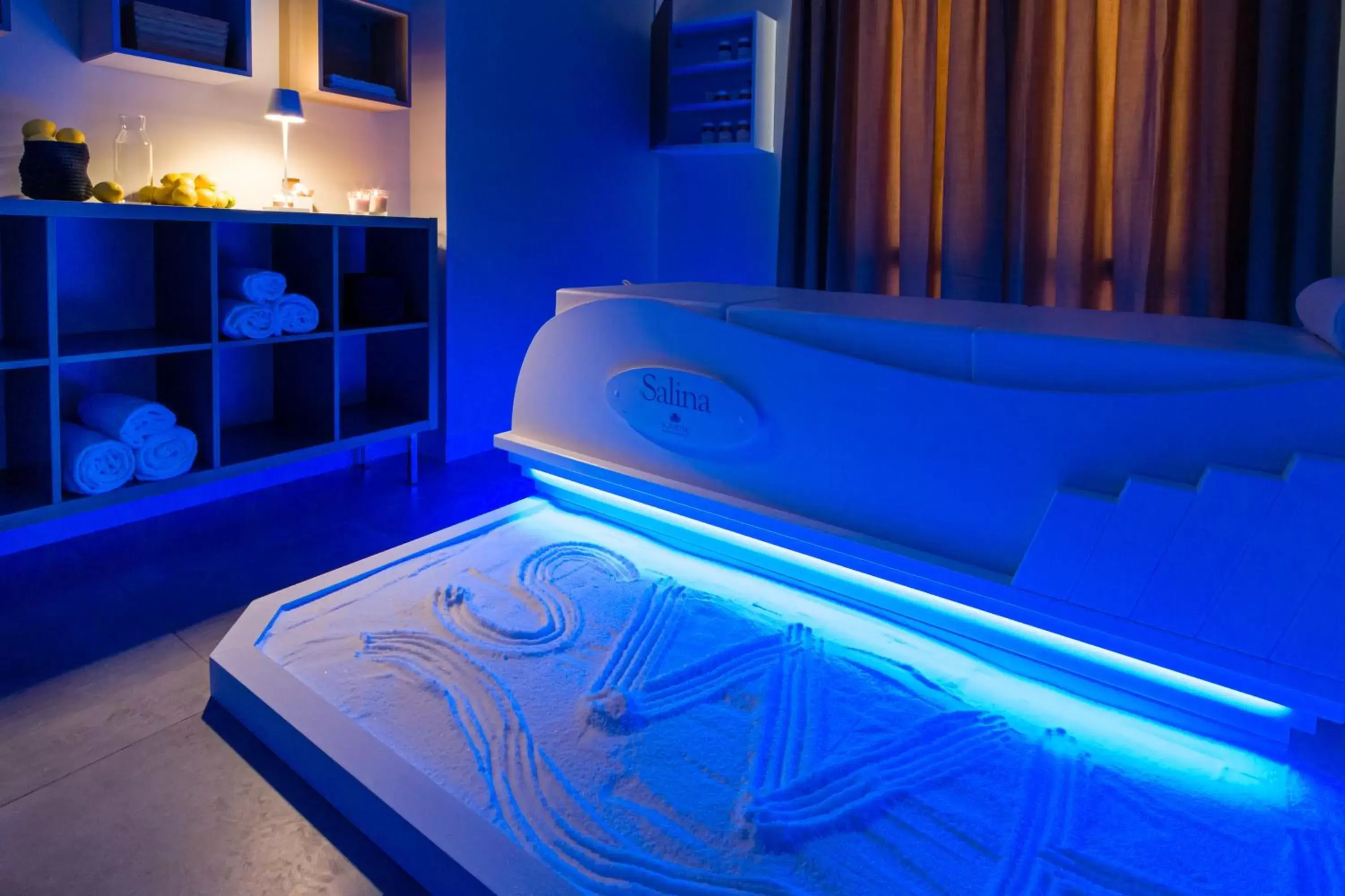 Bed in Seawater Hotel Bio & Beauty Spa