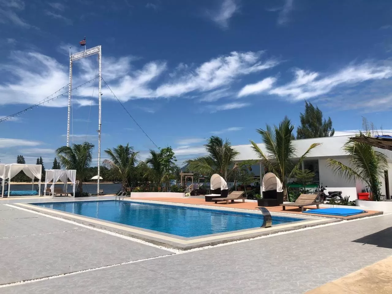 Swimming Pool in Jasmine River Front