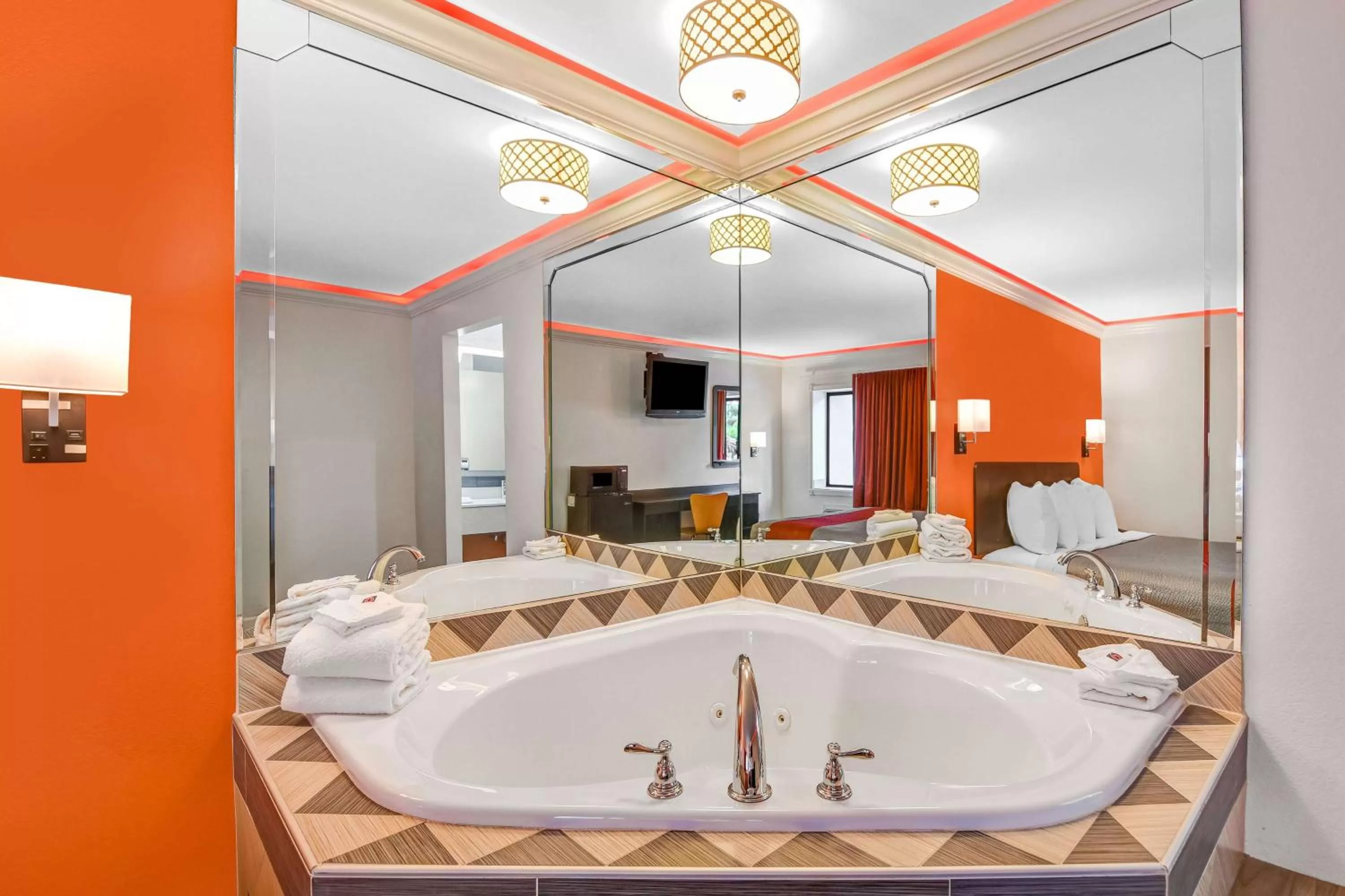 Photo of the whole room in Motel 6-Norcross, GA