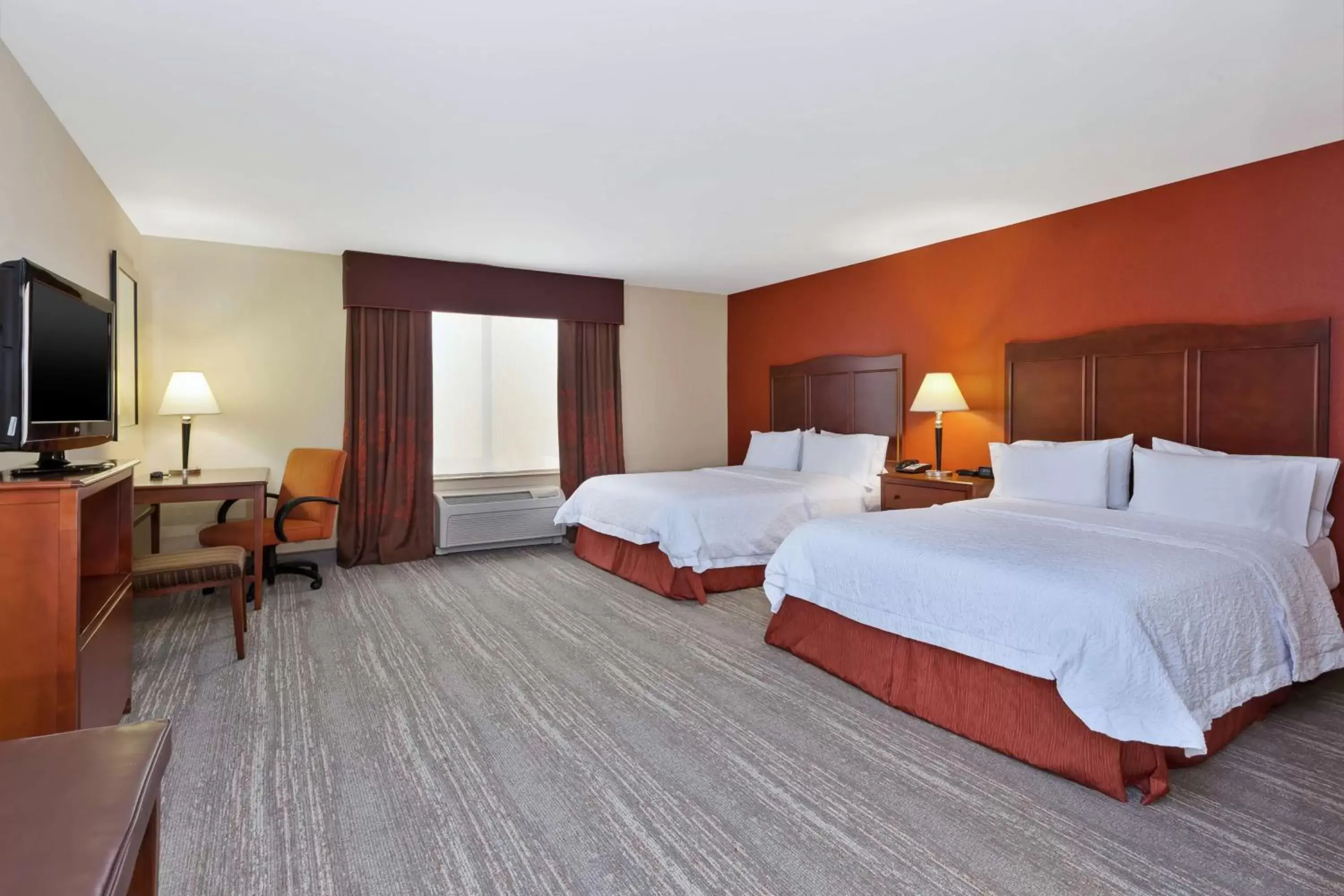 Bedroom, Bed in Hampton Inn & Suites Exmore - Eastern Shore