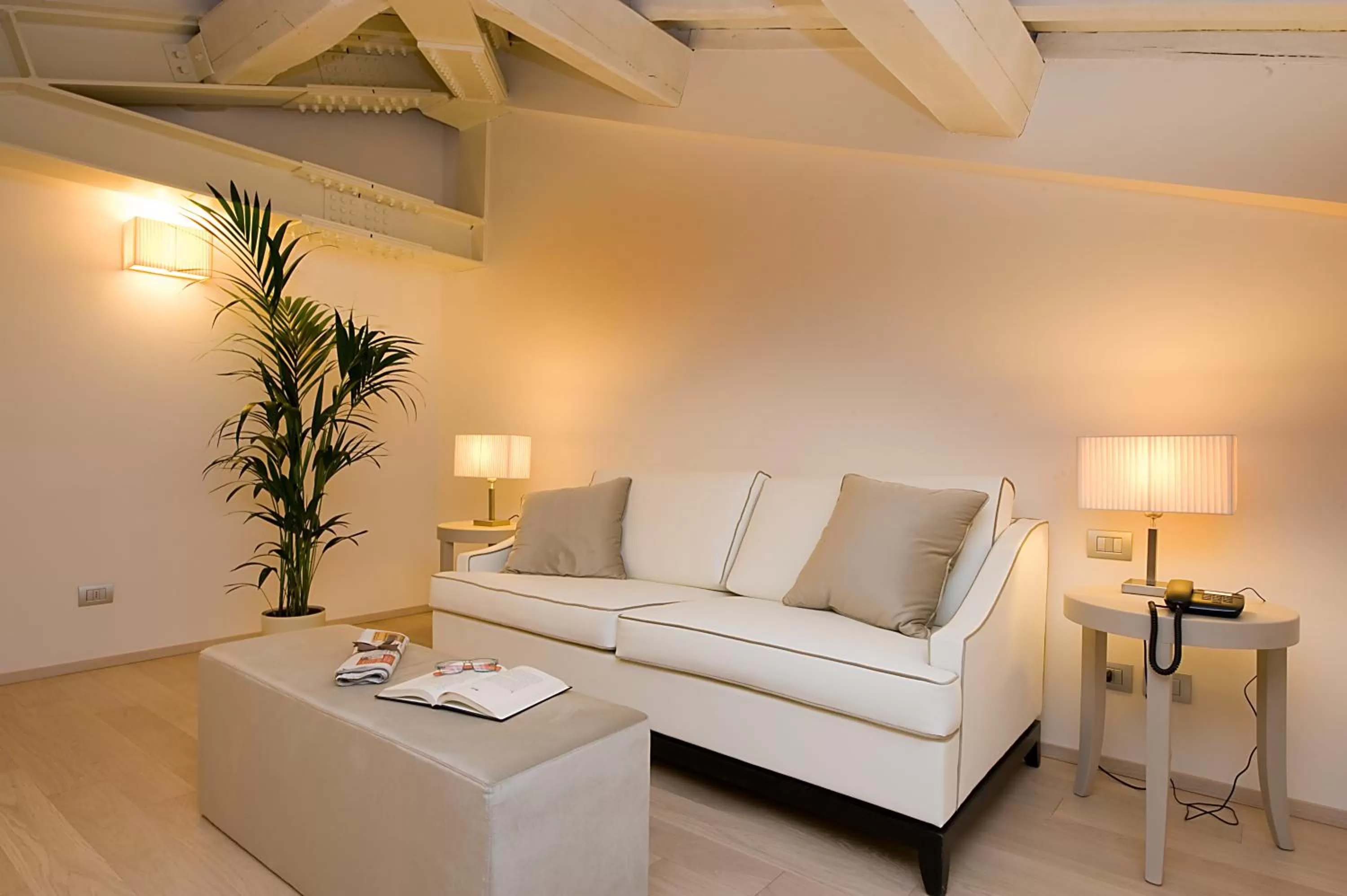 Lobby or reception in Relais dell'Olmo