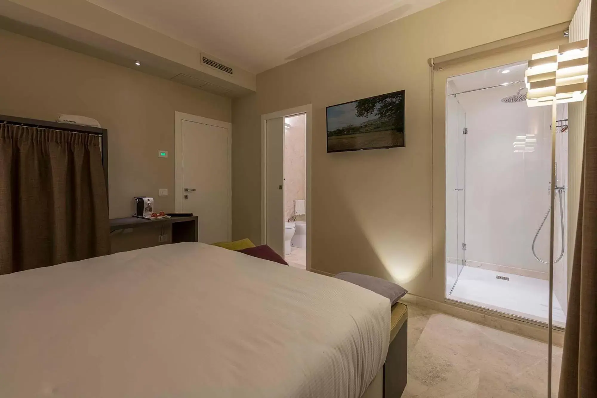 Bedroom, Bed in Tenuta San Masseo - boutique farm resort & SPA