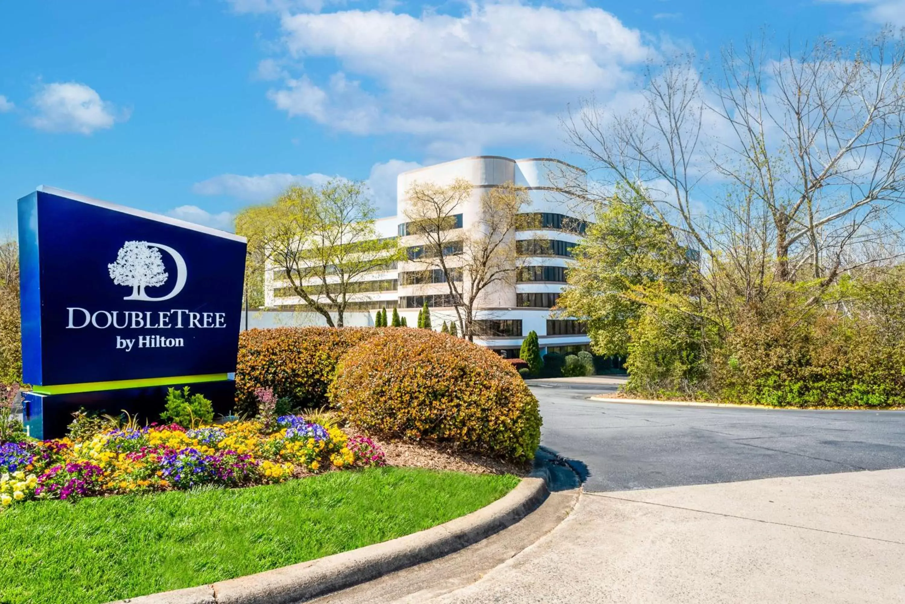 Property Building in DoubleTree by Hilton South Charlotte Tyvola