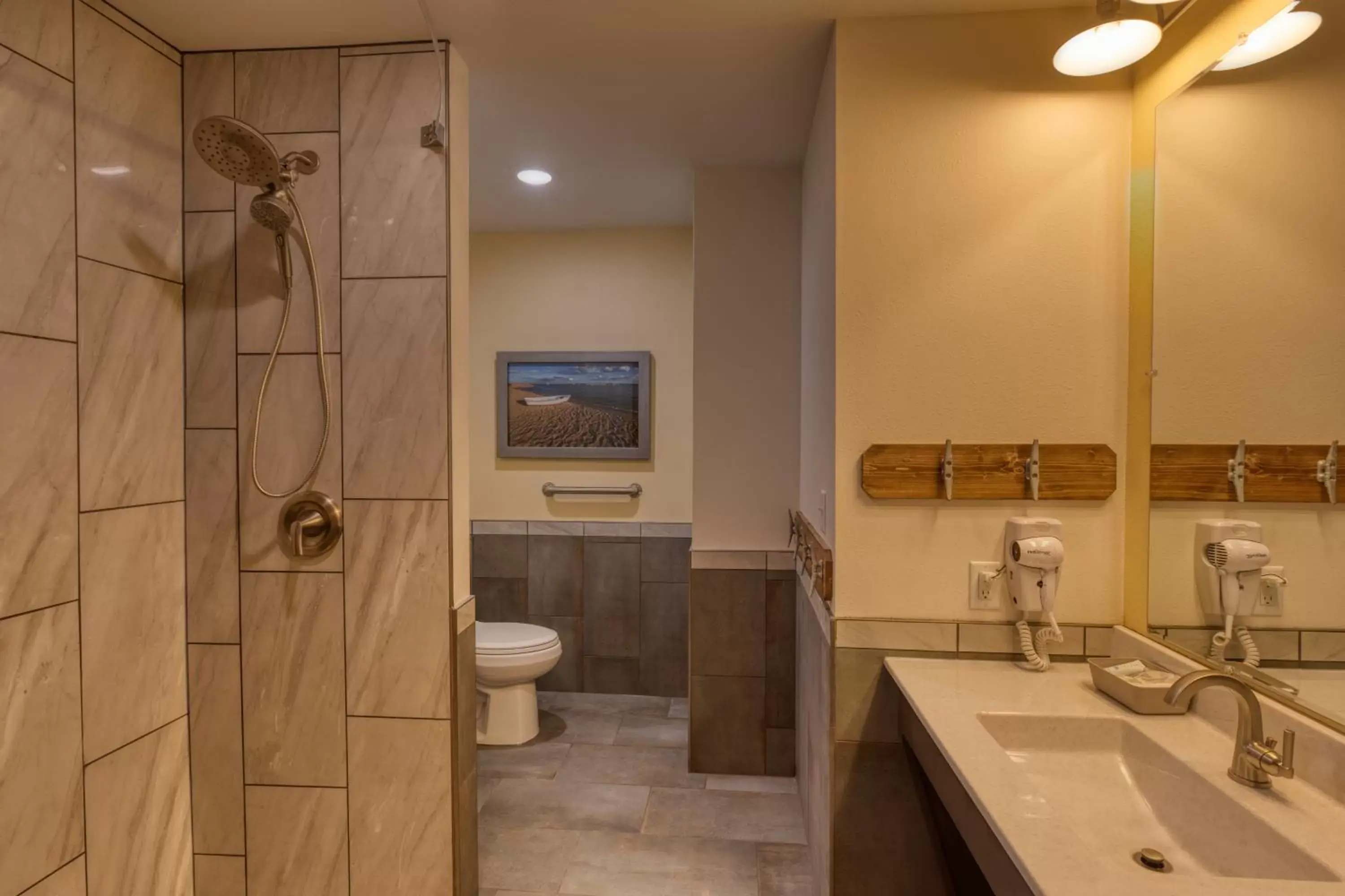 Bathroom in Lewis & Clark Resort