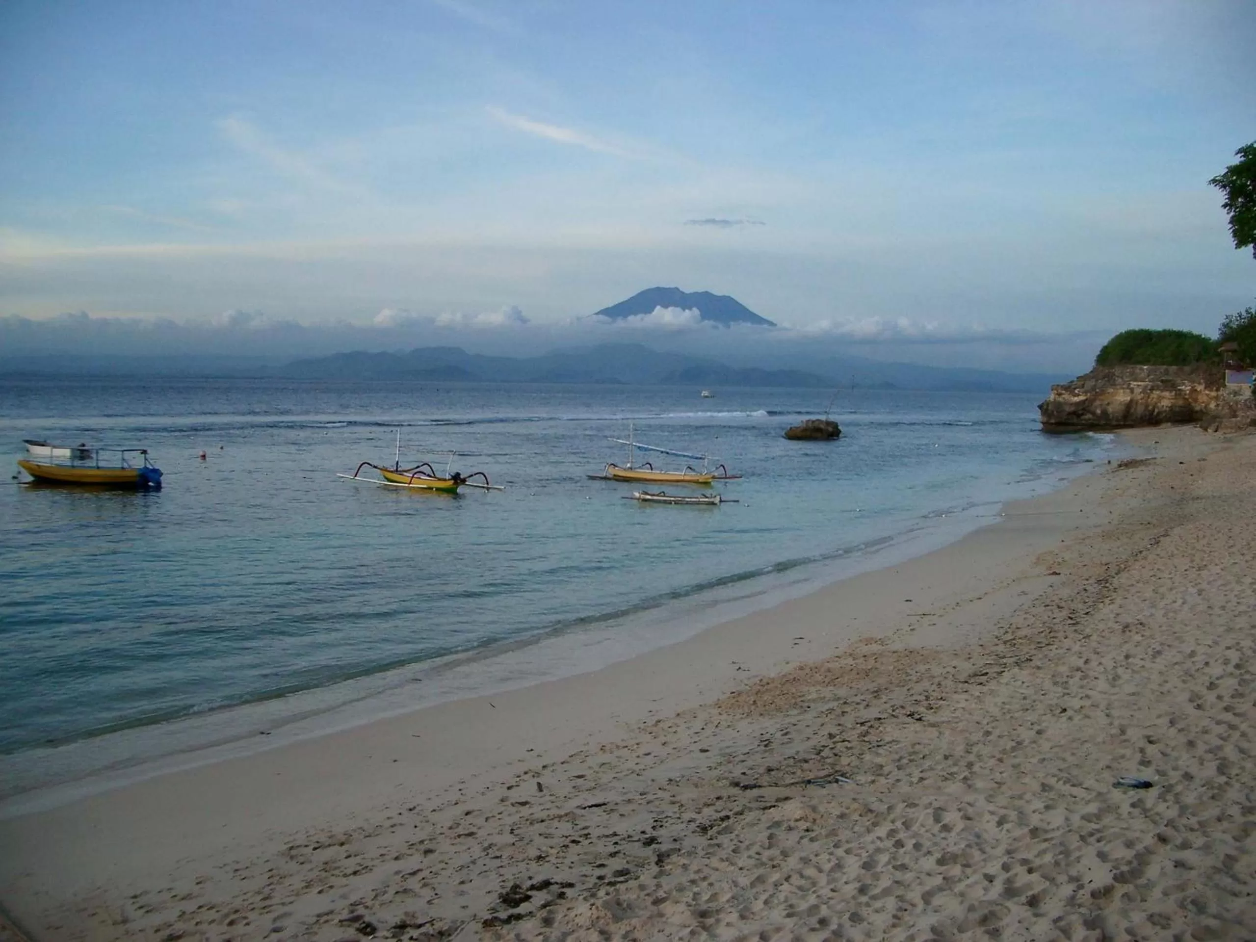 Beach in The Point Resort Lembongan