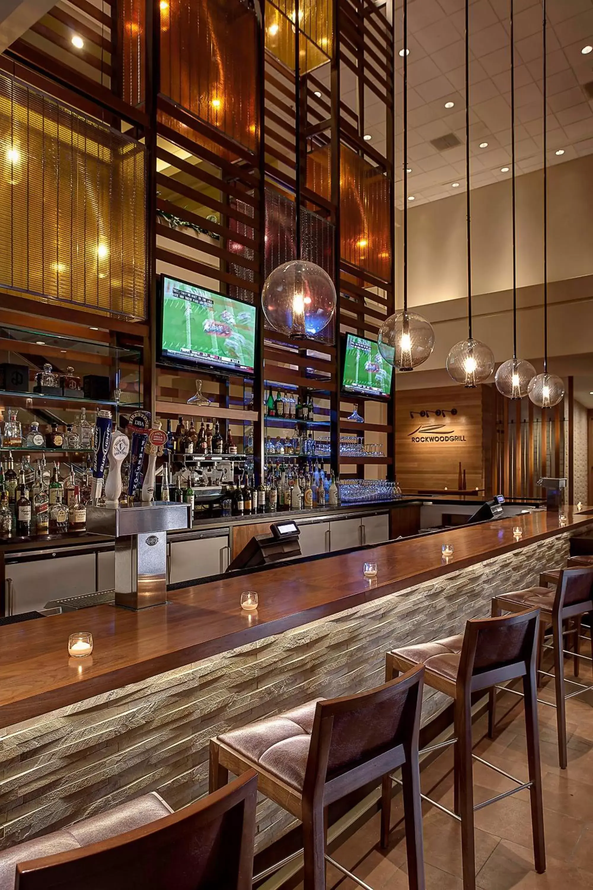 Lounge or bar, Restaurant/Places to Eat in JW Marriott Desert Springs Resort & Spa
