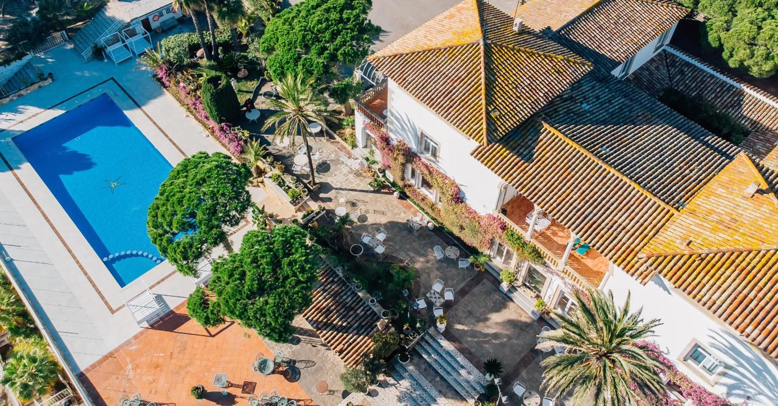 Bird's eye view in Hotel Roger de Flor by Seleqtta