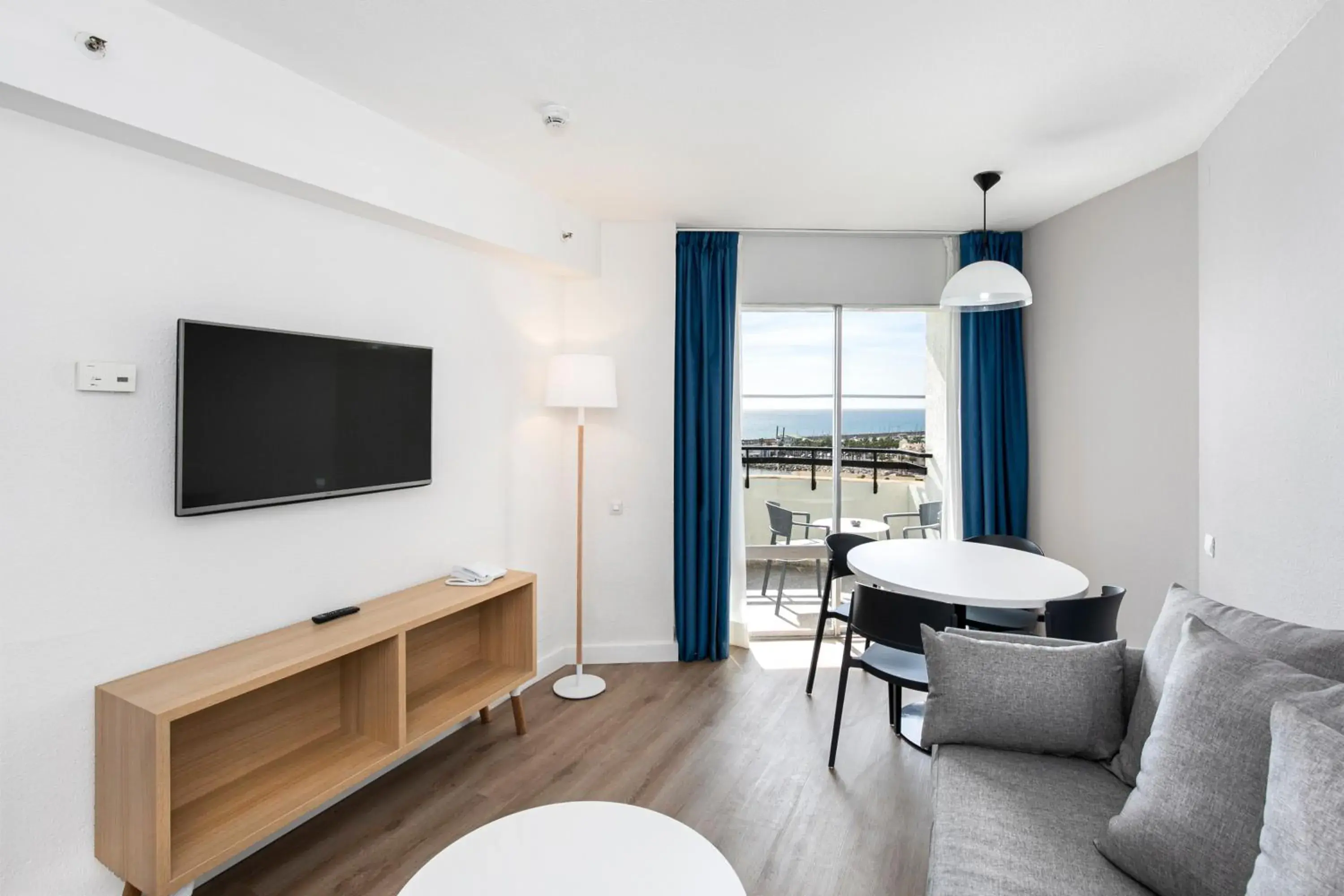 2 Bedrooms Superior Apartment Sea View in Sol Puerto Marina 2 Bedrooms Superior Apartment Sea View in Sol Puerto Marina