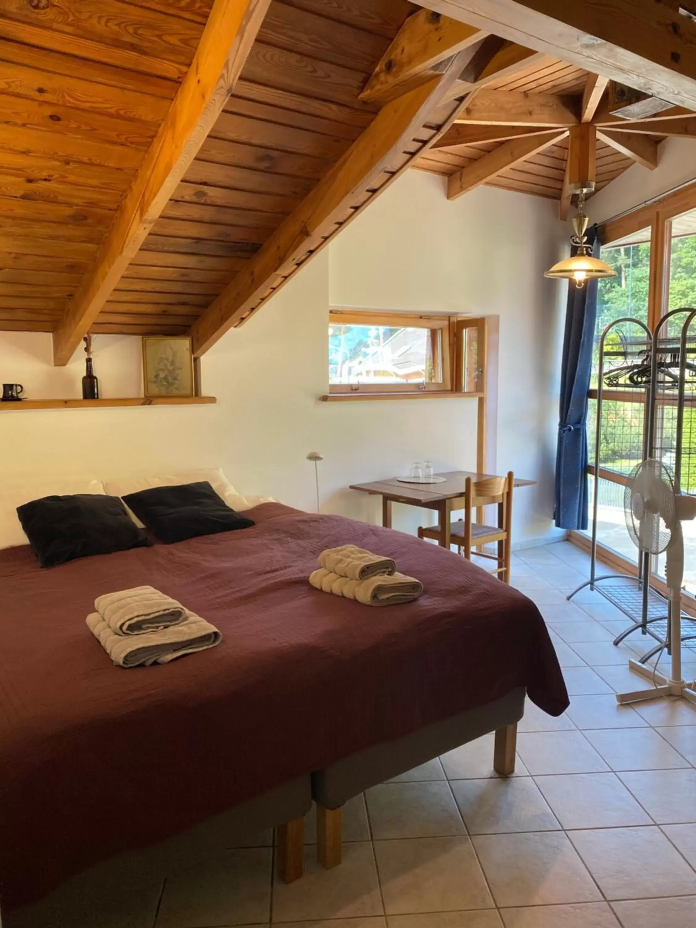 Double Room with Shared Bathroom in House of Sun Double Room with Shared Bathroom in House of Sun