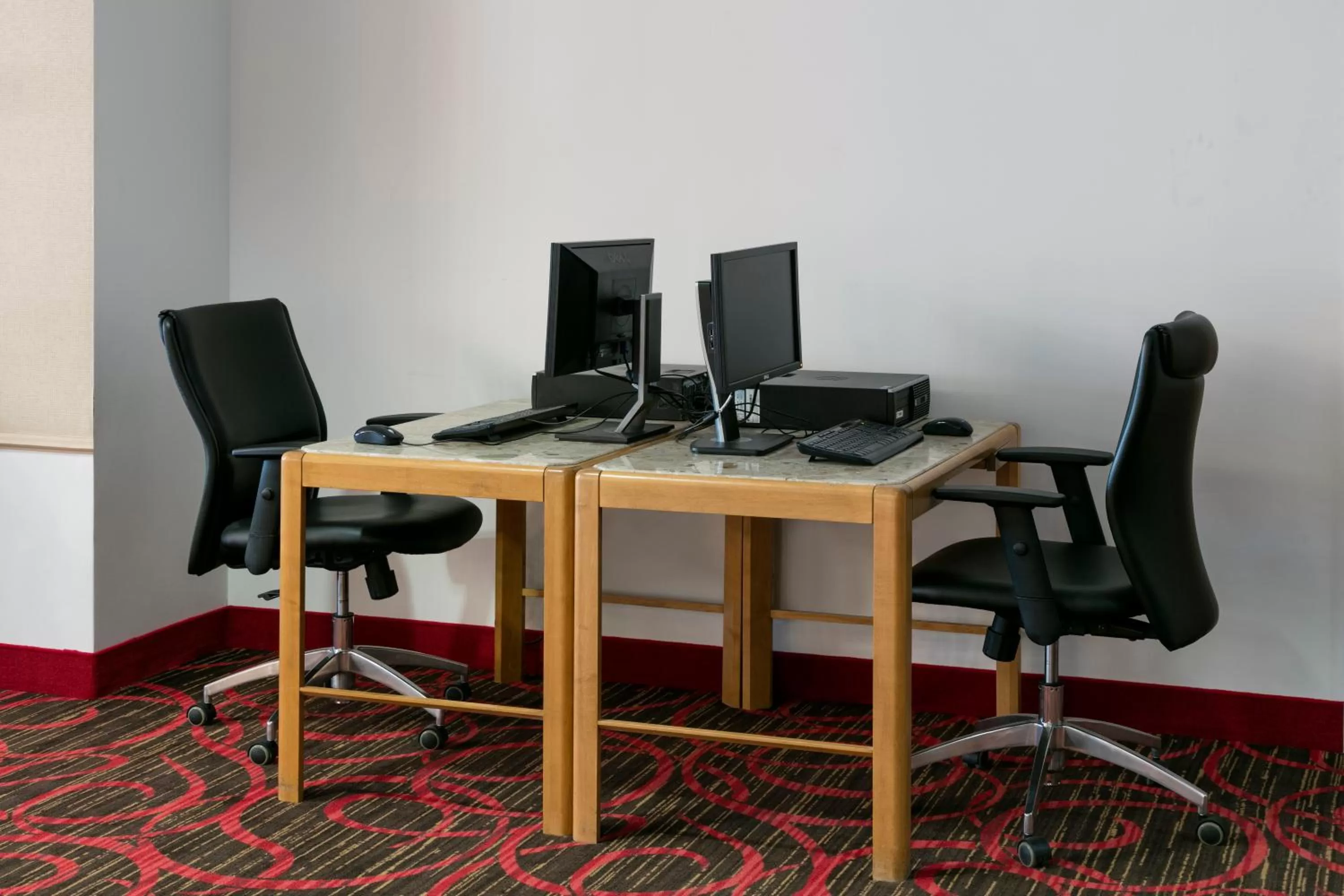 Lobby or reception, Business Area/Conference Room in Hôtels Gouverneur Montréal - Île Charron