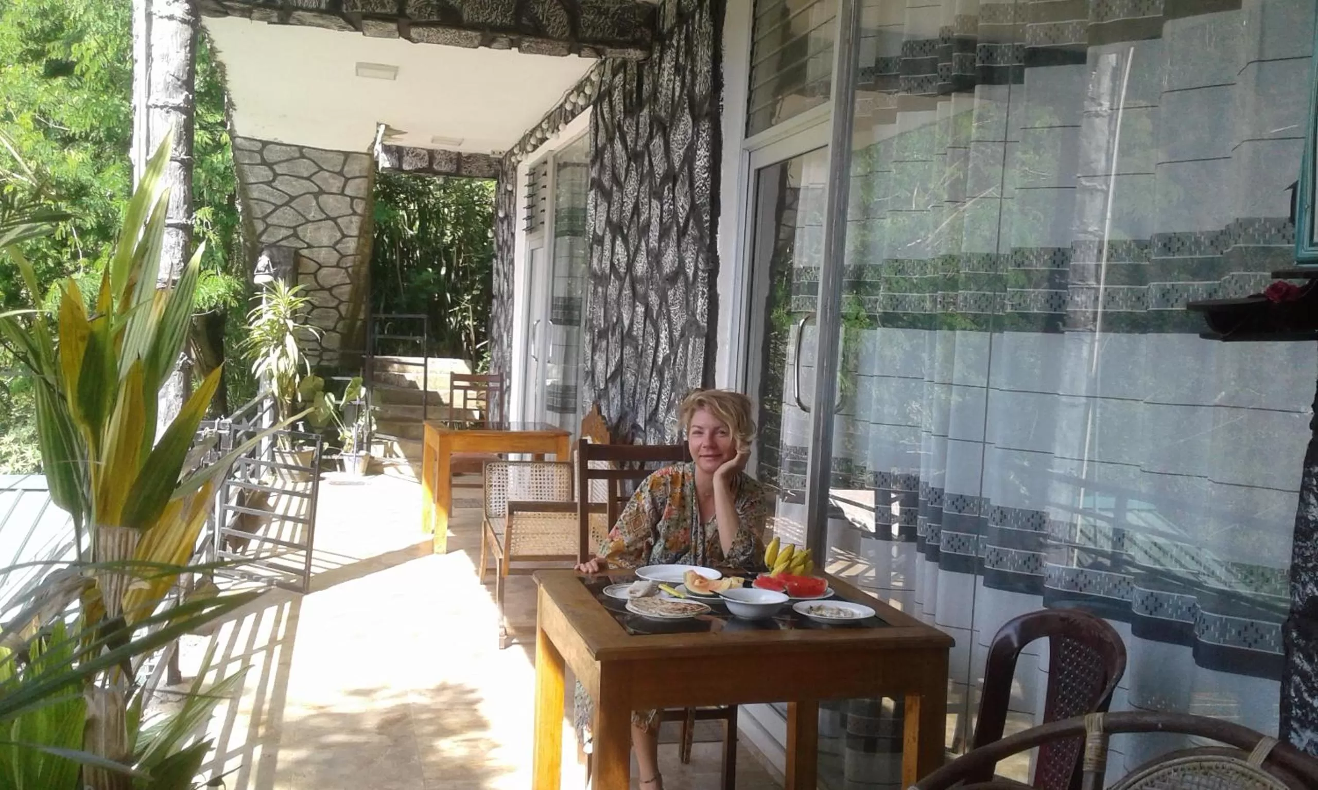 Ella Lucky Panoramic