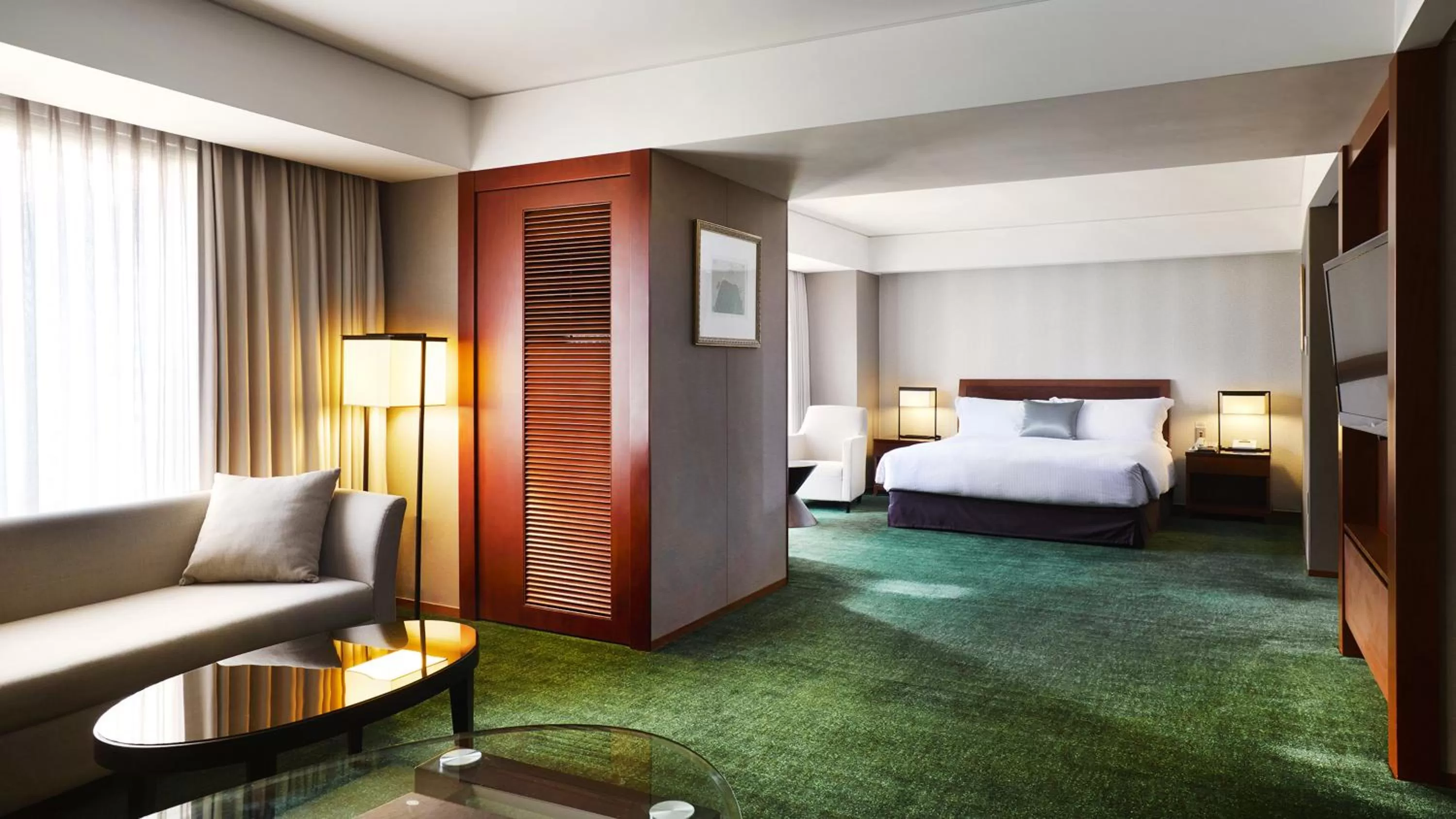 Photo of the whole room, Bed in InterContinental Seoul COEX, an IHG Hotel