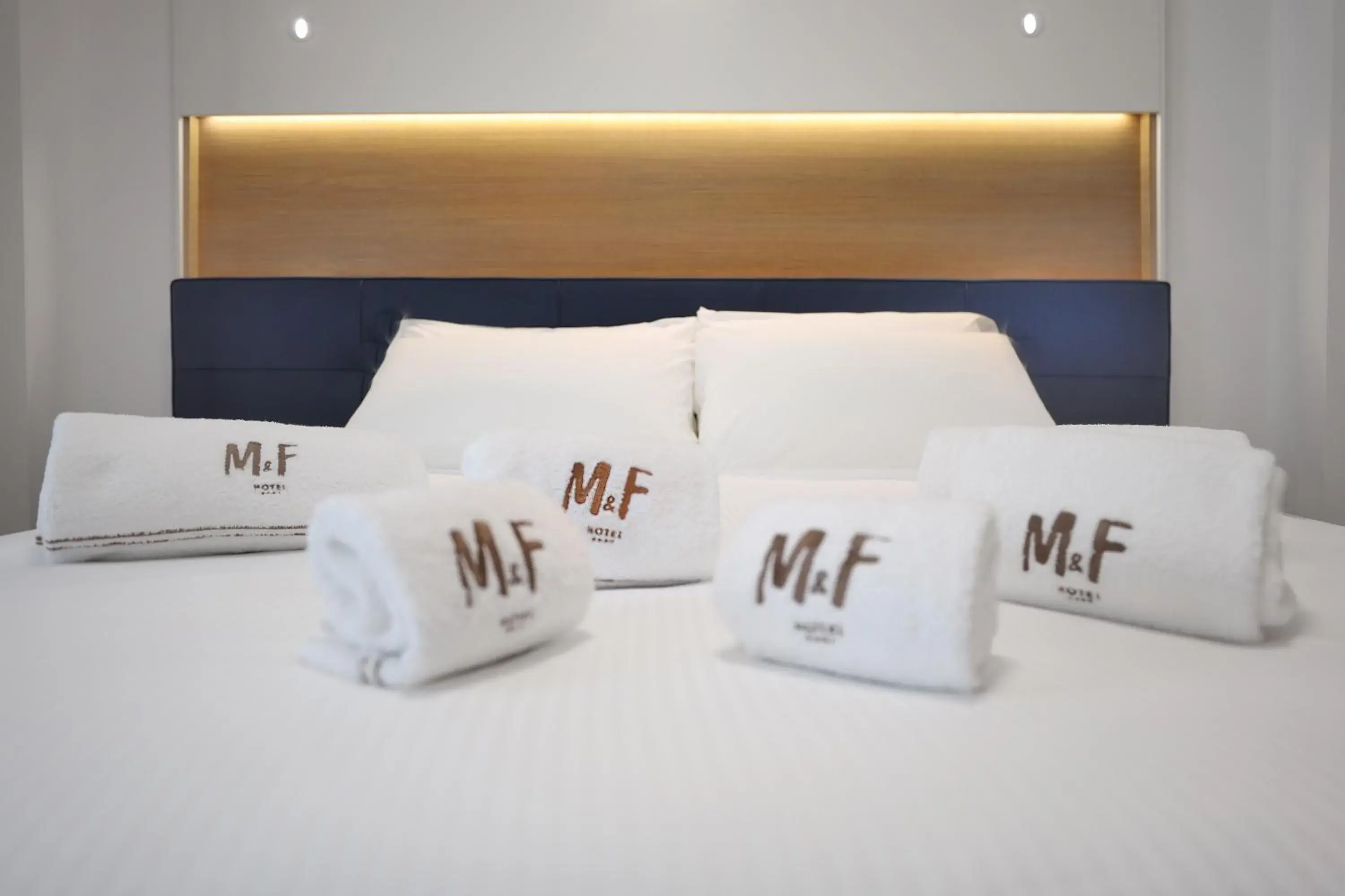 Bed in M&F Hotel