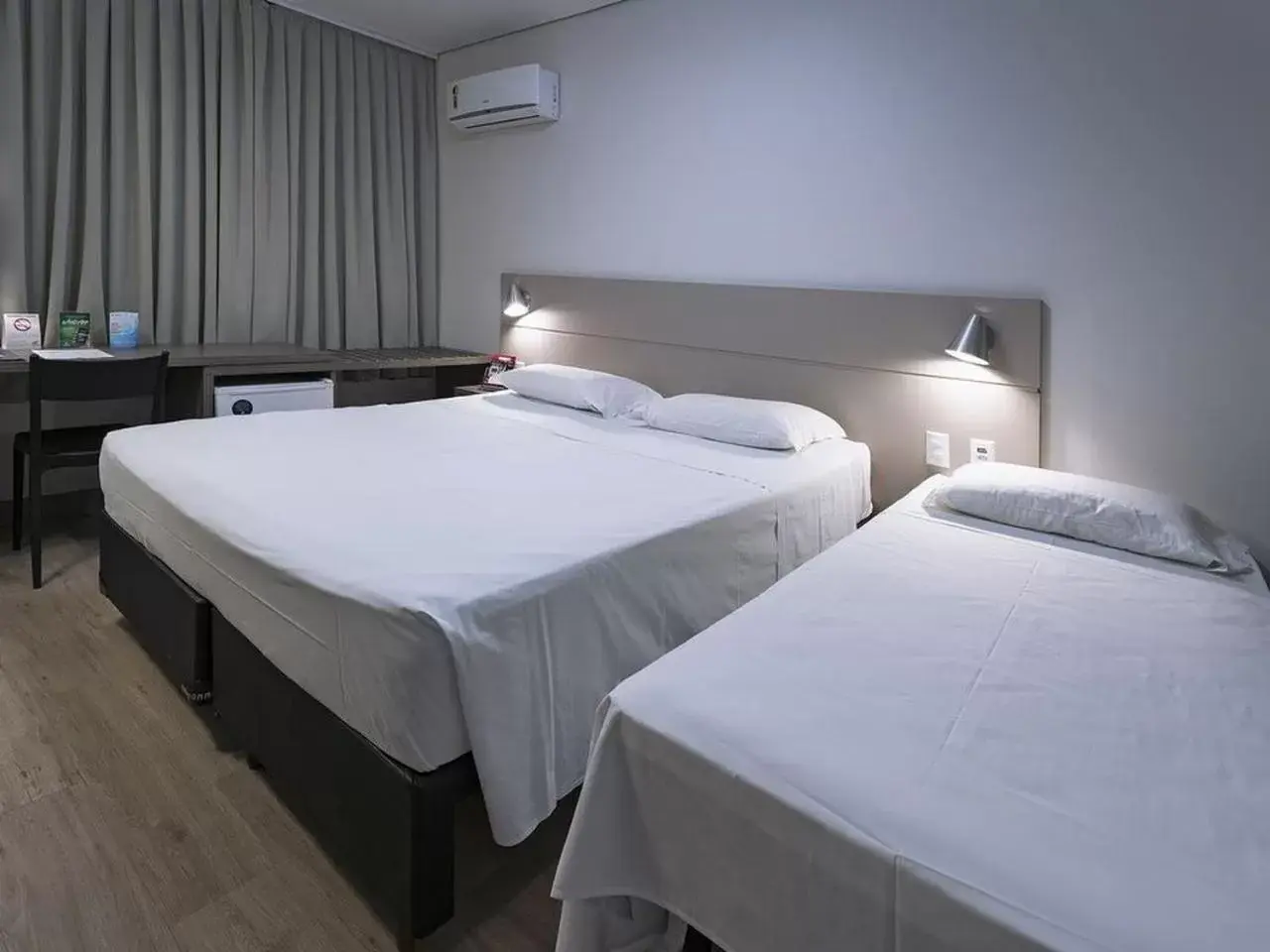 Bed in Hotel Valerim Itajaí / Navegantes