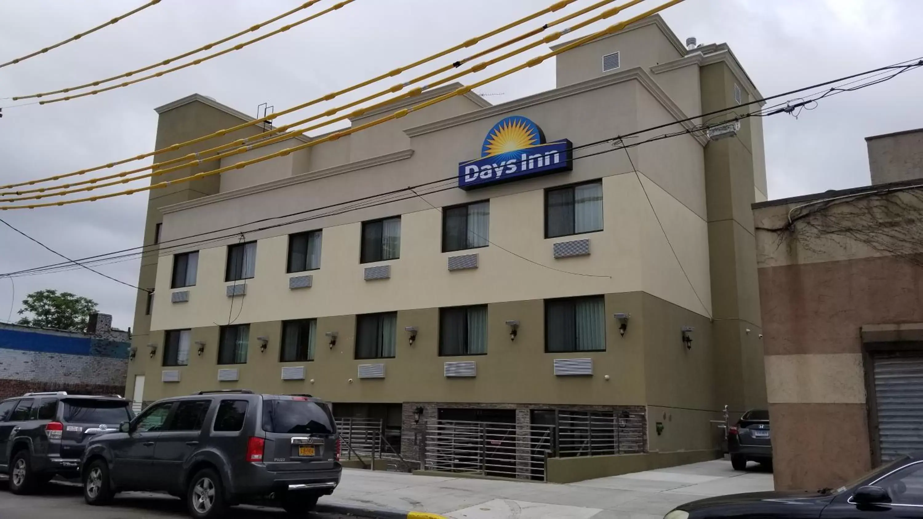 Facade/entrance, Property Building in Days Inn by Wyndham Brooklyn Marine Park