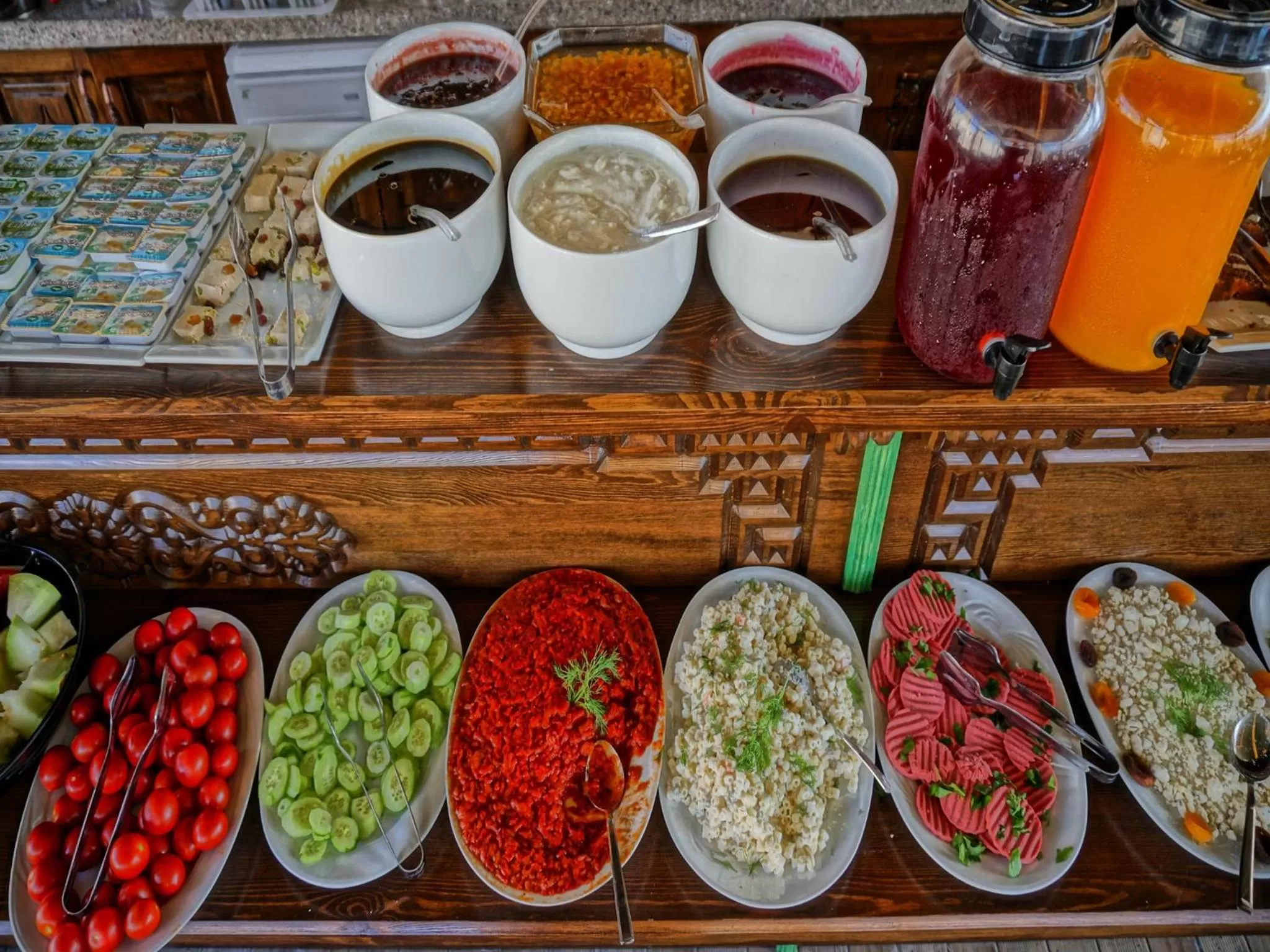 Food in Milat Cave Hotel