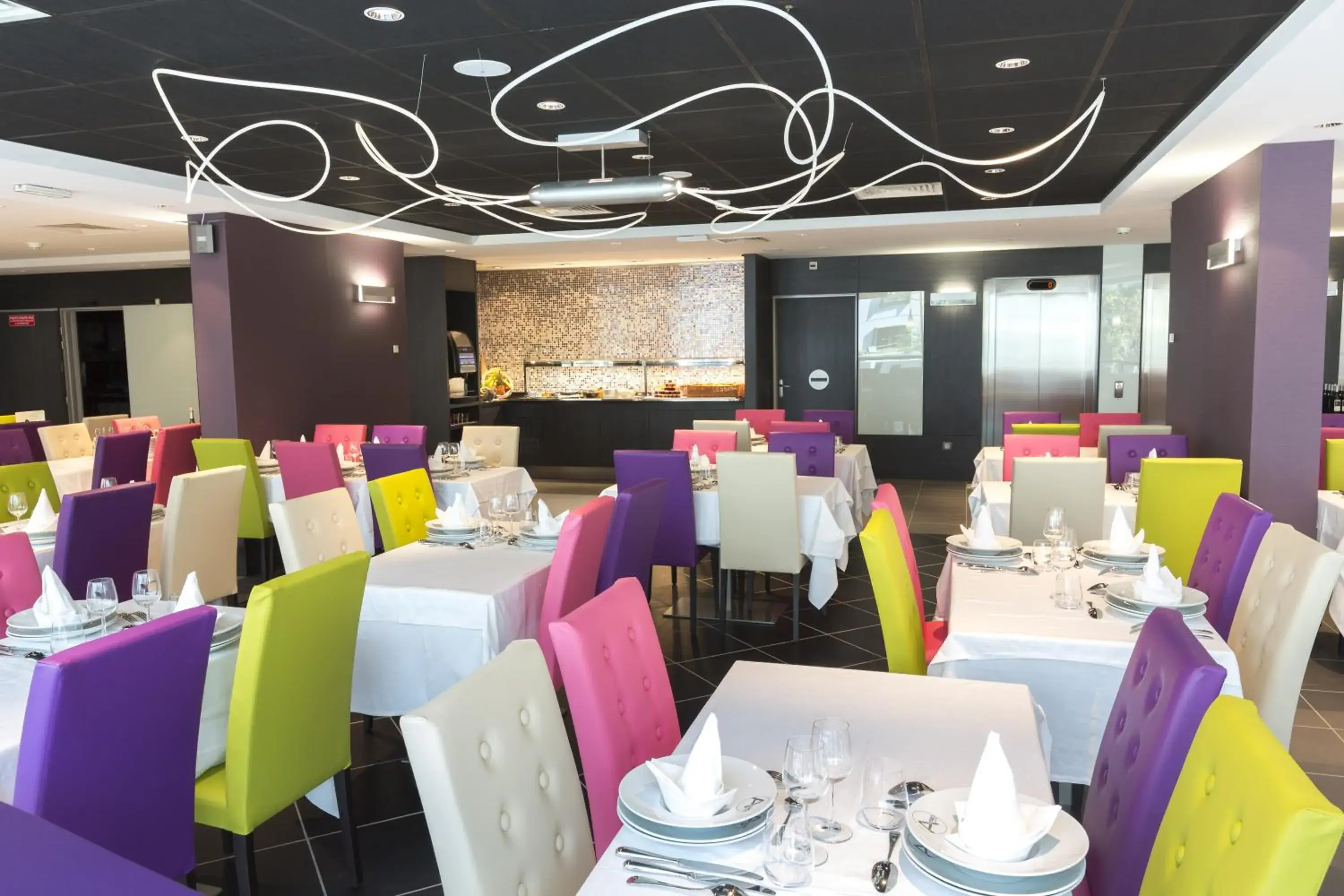 Restaurant/places to eat in Hôtel Astrid Restaurant/places to eat in Hôtel Astrid