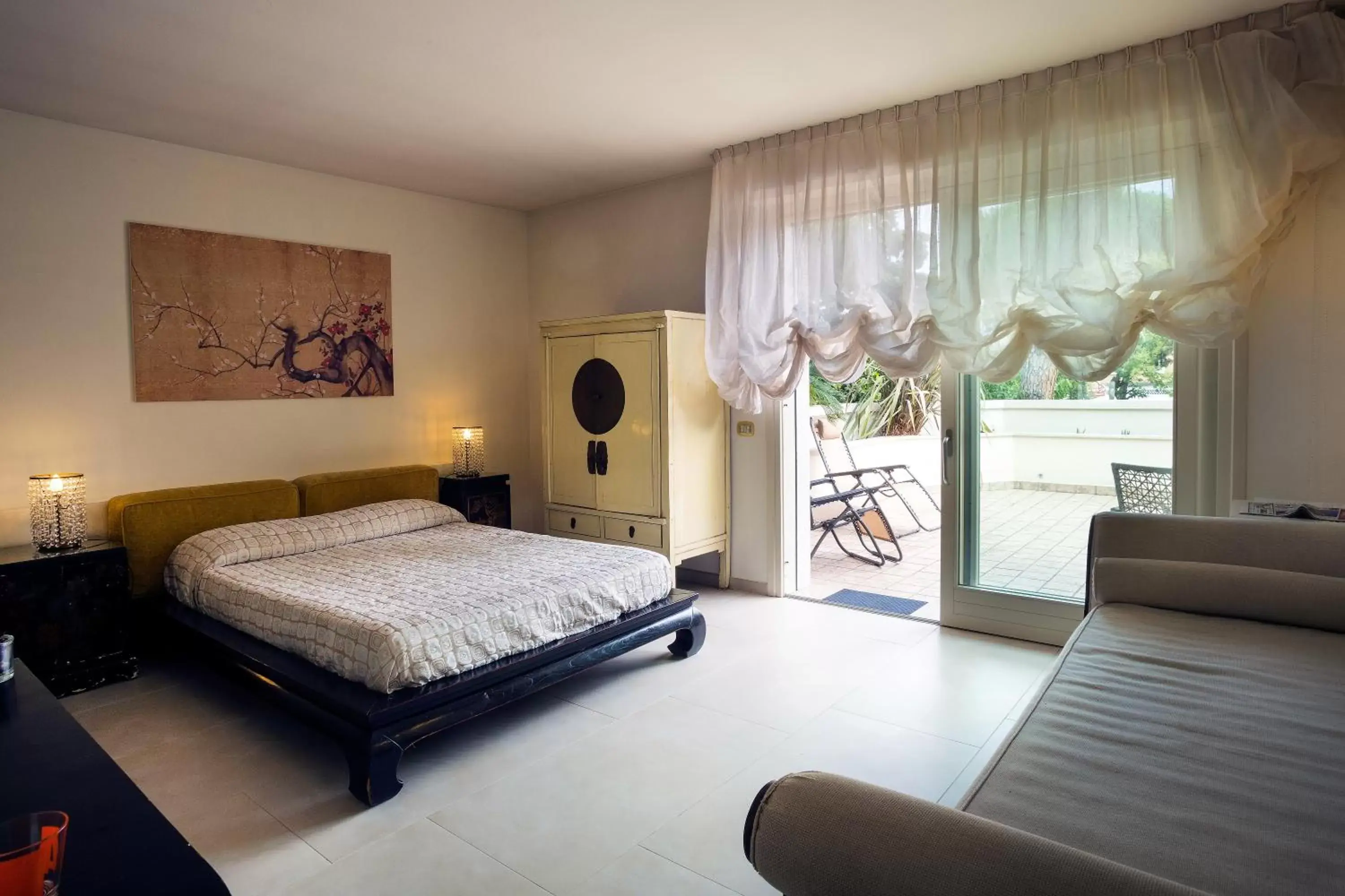 Photo of the whole room, Bed in La Villa Desenzano