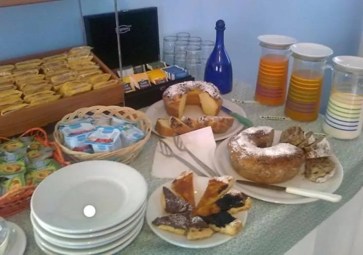 Breakfast in La Via del Mare