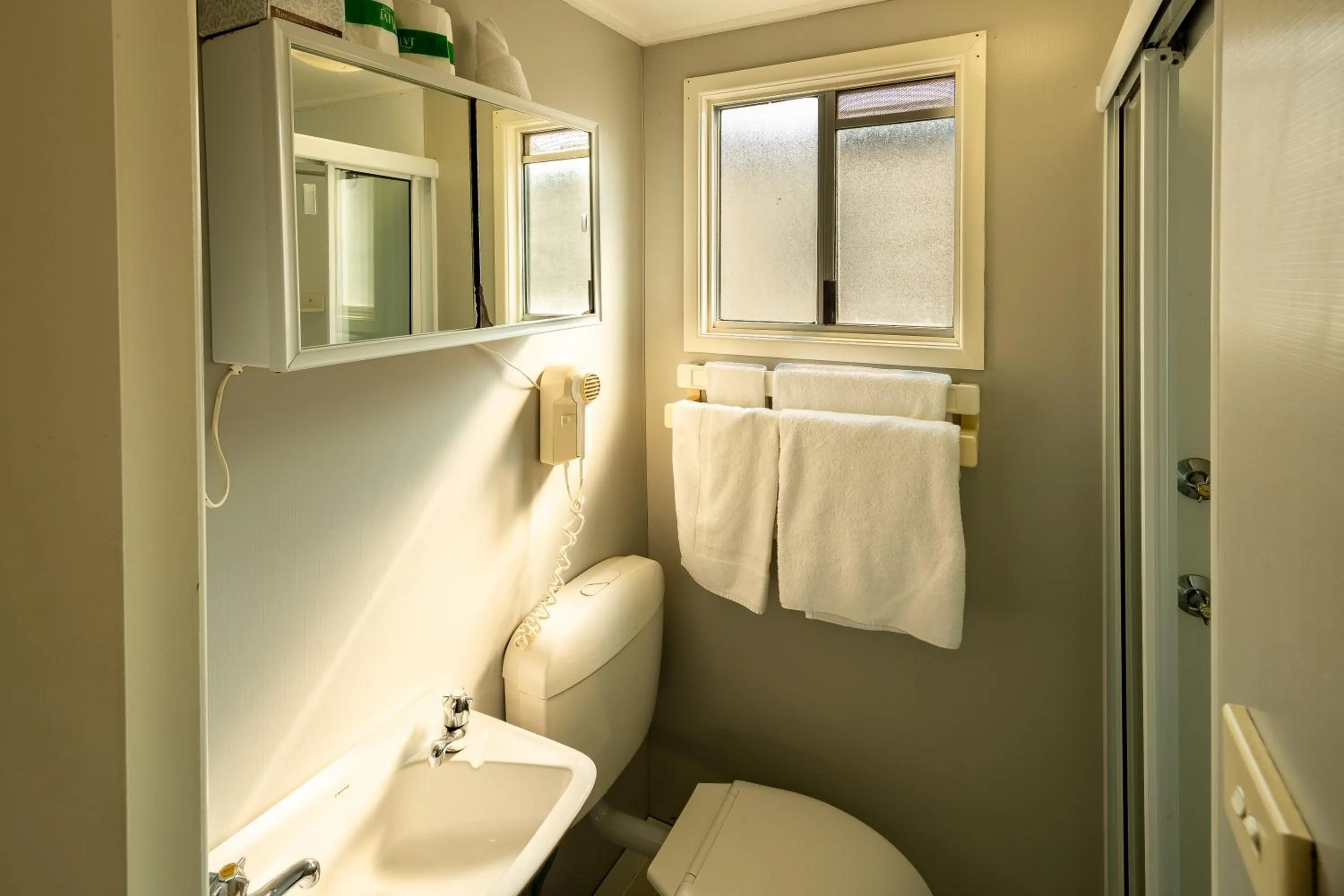 Bathroom in Ingenia Holidays Nambucca Heads