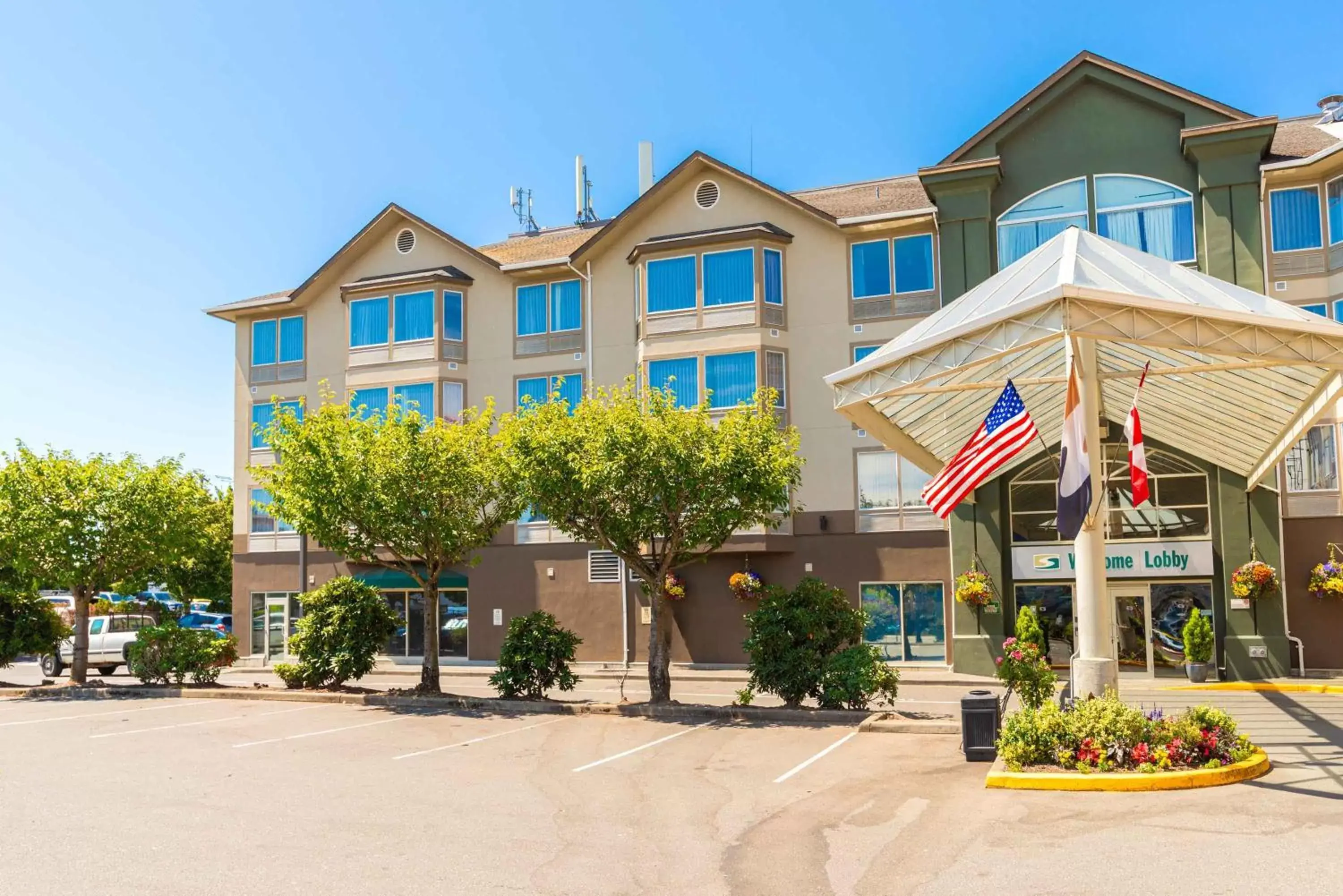 Property building in Sandman Hotel Victoria Property building in Sandman Hotel Victoria