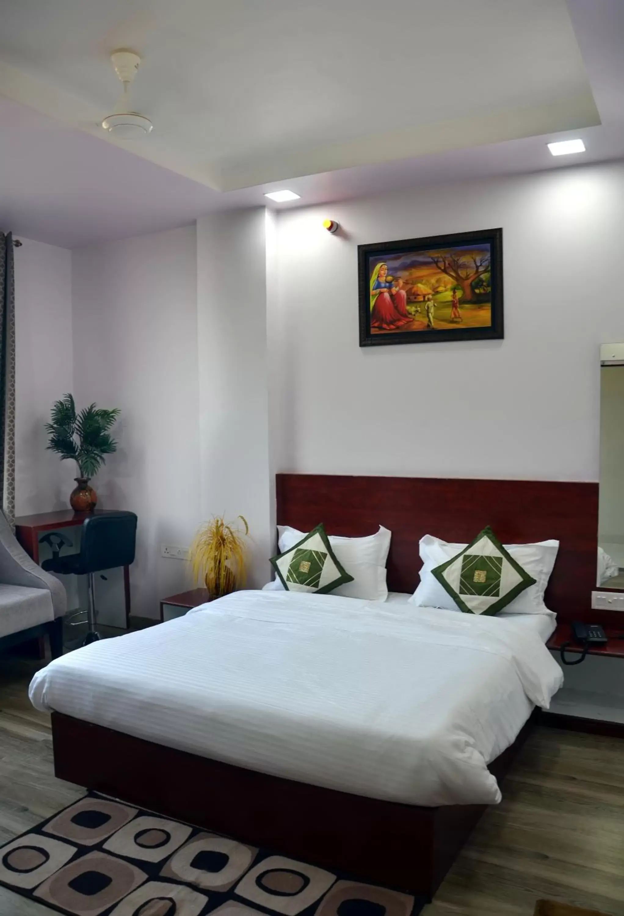 Deluxe King Suite - single occupancy in Meera Mahal Deluxe King Suite - single occupancy in Meera Mahal