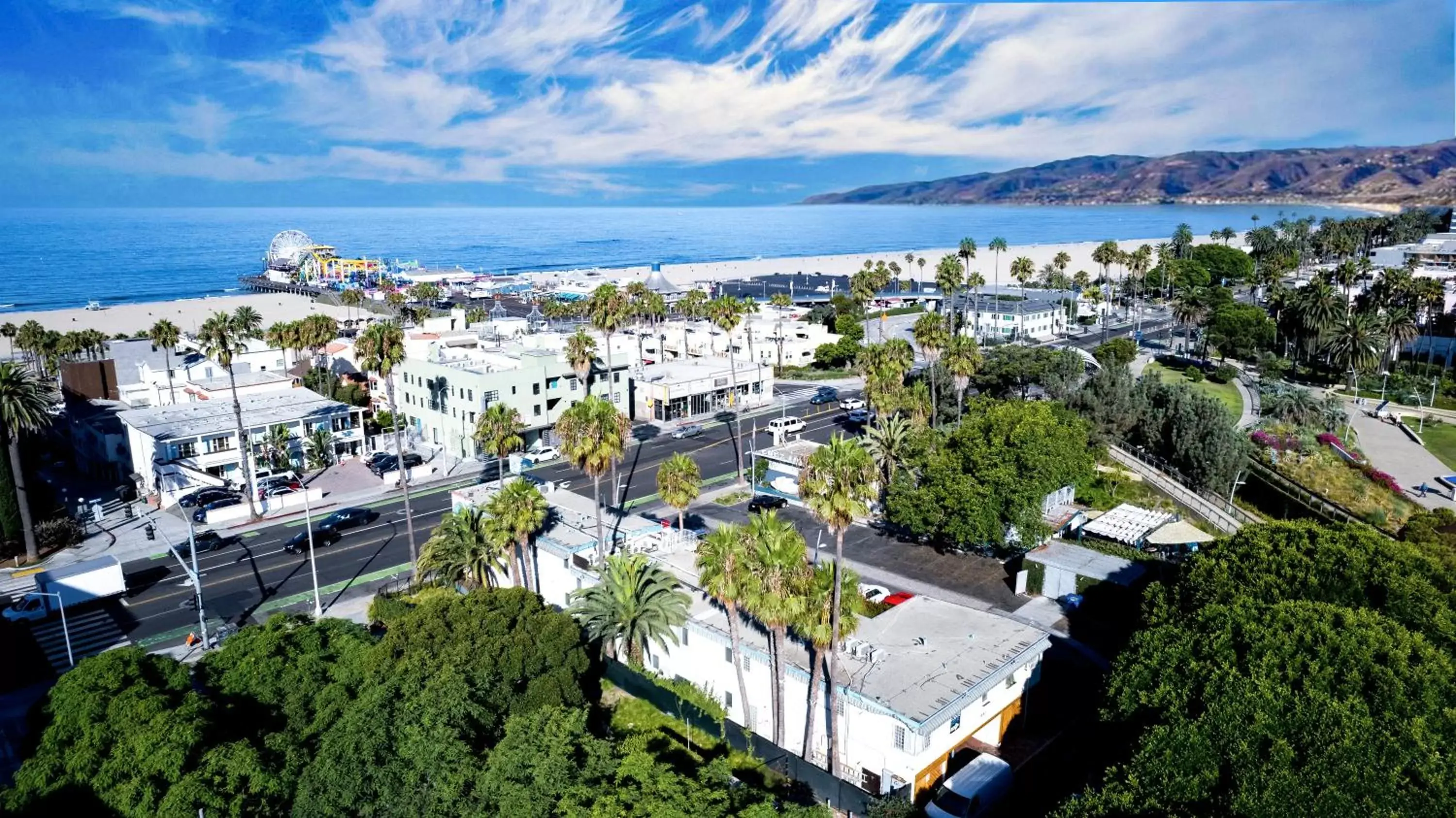 Property building, Bird's-eye View in Ocean Lodge Santa Monica Beach Hotel