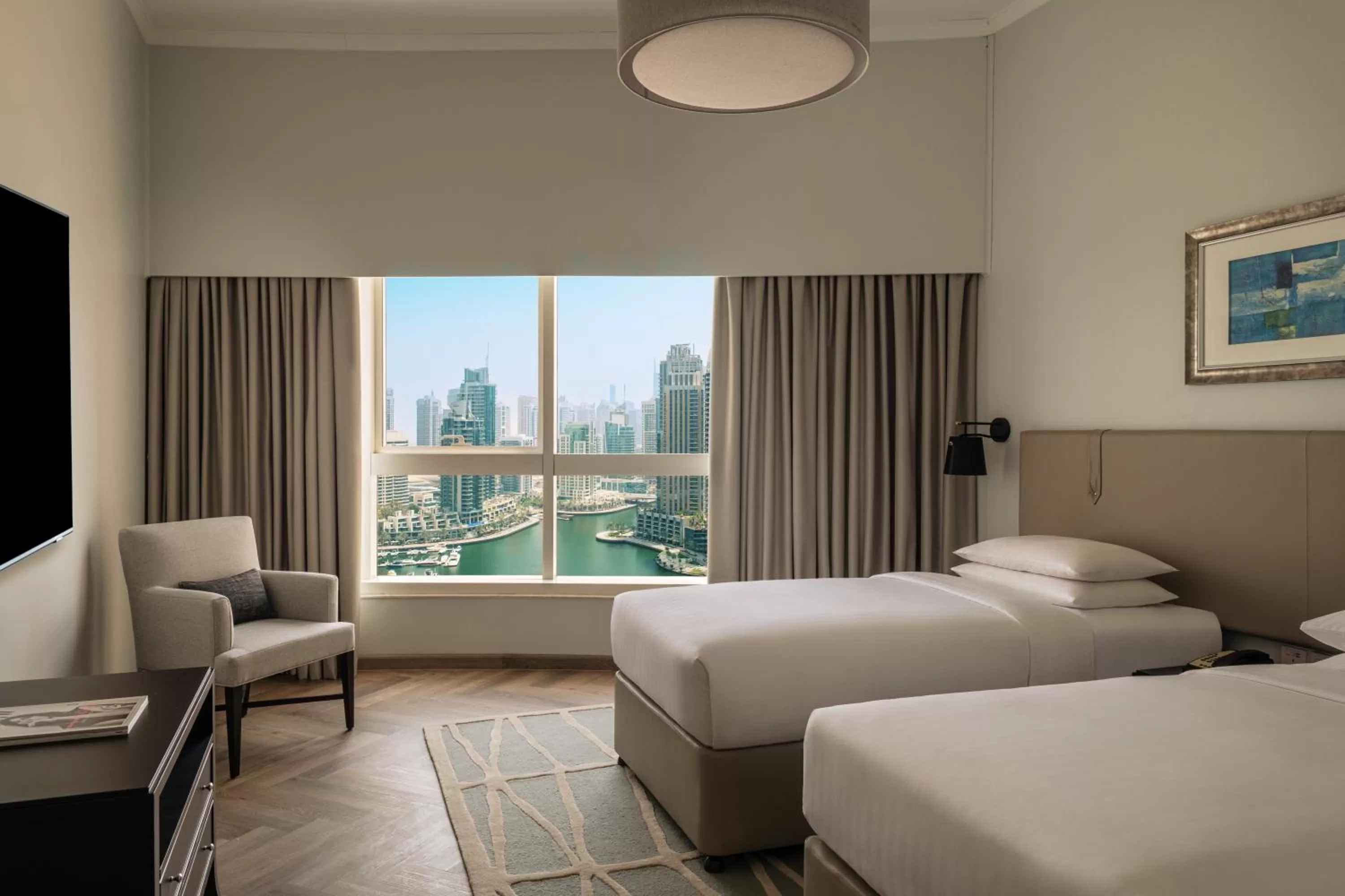 View (from property/room), Bed in Dubai Marriott Harbour Hotel And Suites
