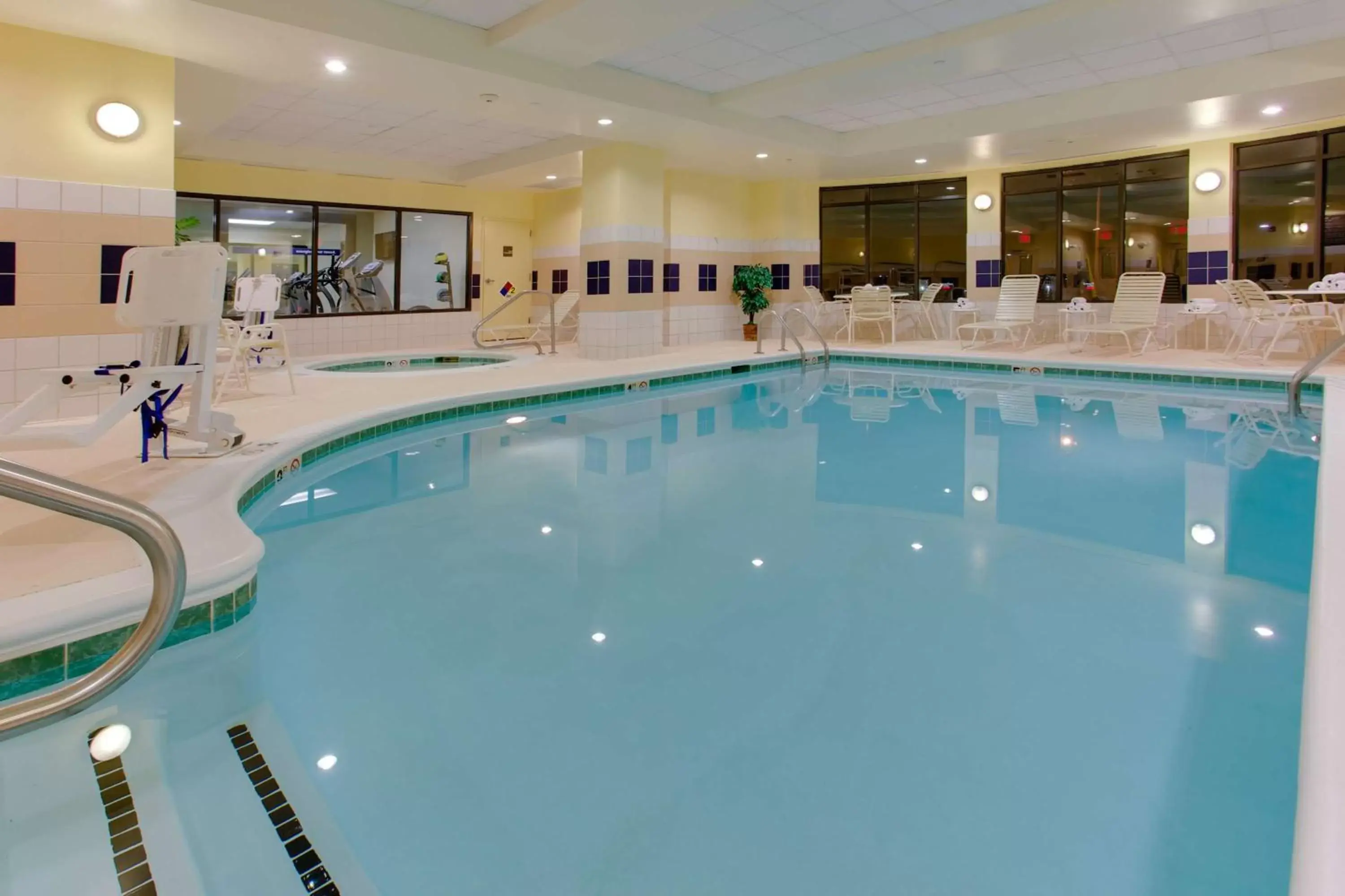 Pool view, Swimming Pool in Hampton Inn and Suites Fredericksburg South