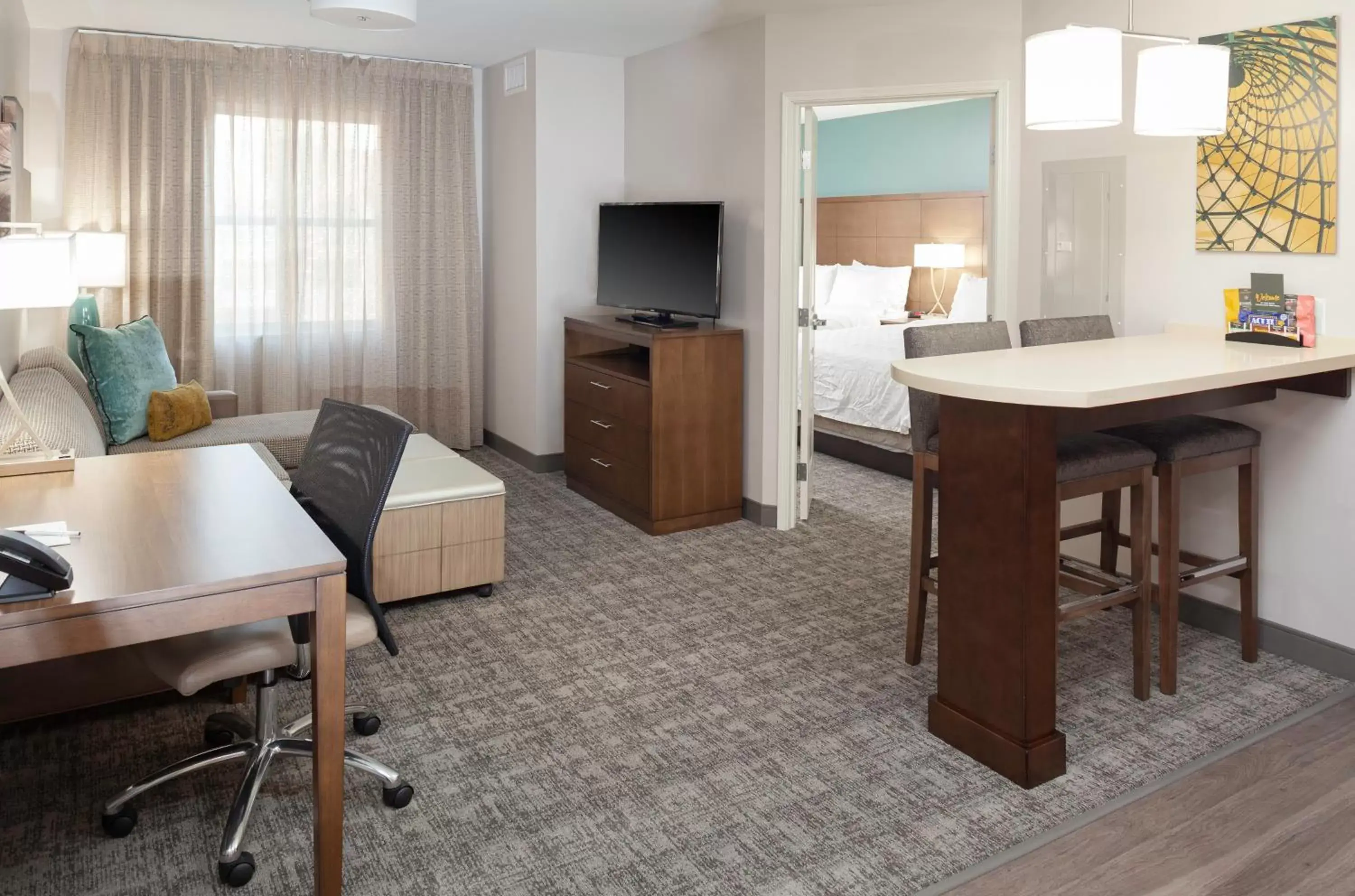 Photo of the whole room, Dining Area in Staybridge Suites - Gilbert - East Mesa, an IHG Hotel