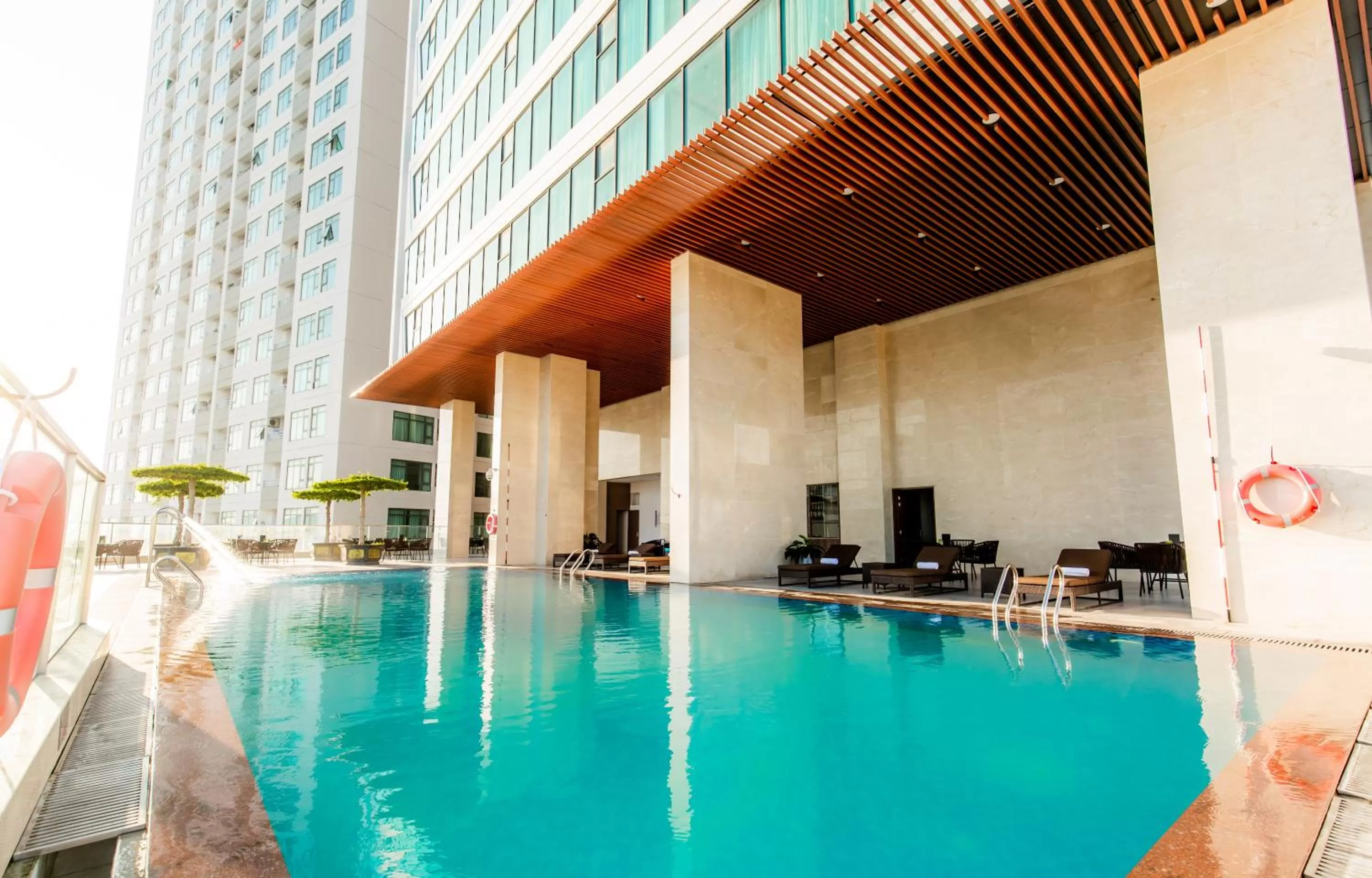 Swimming pool in Muong Thanh Luxury Vien Trieu Nha Trang