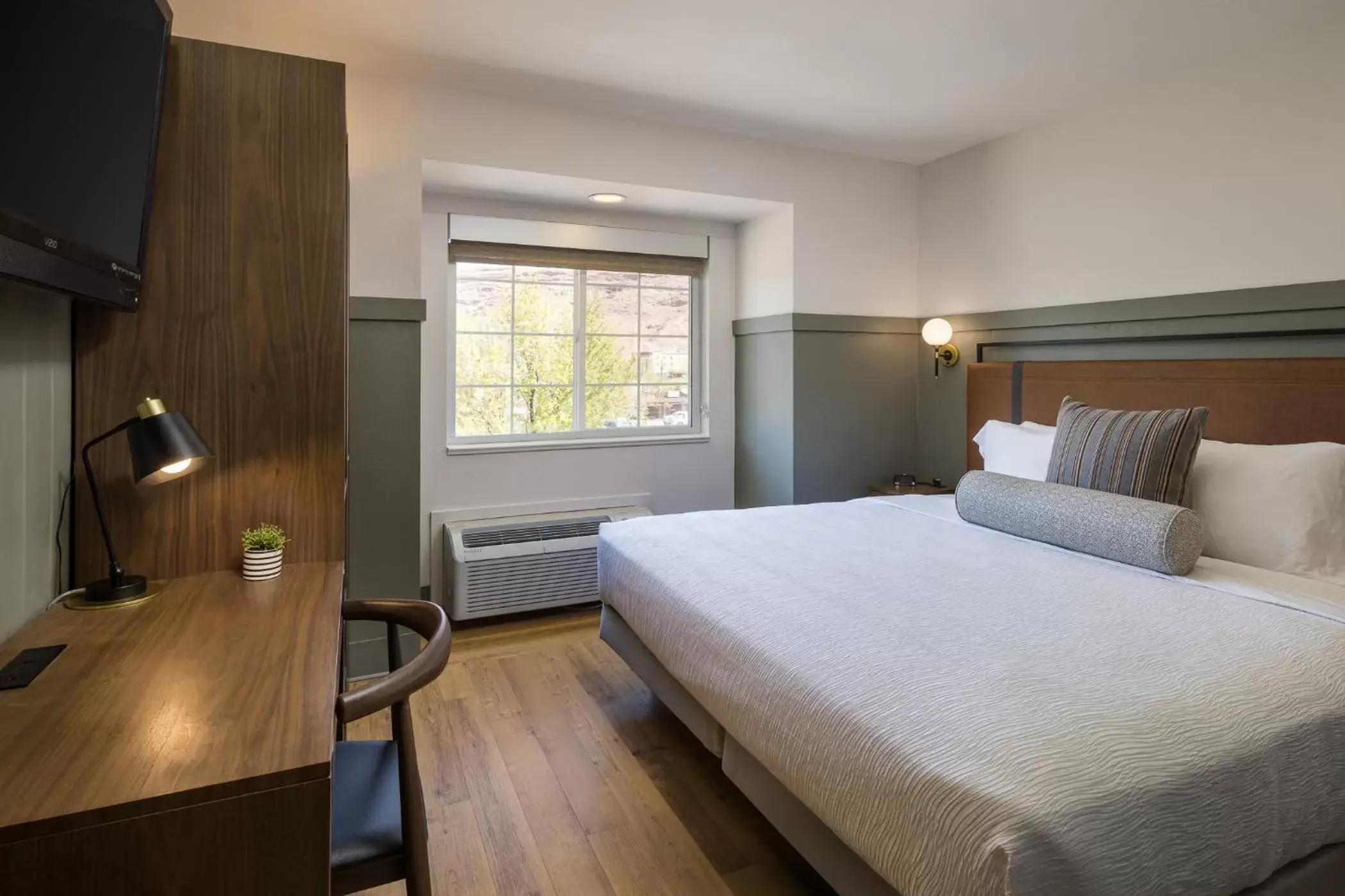 Bed in River Canyon Lodge Bed in River Canyon Lodge