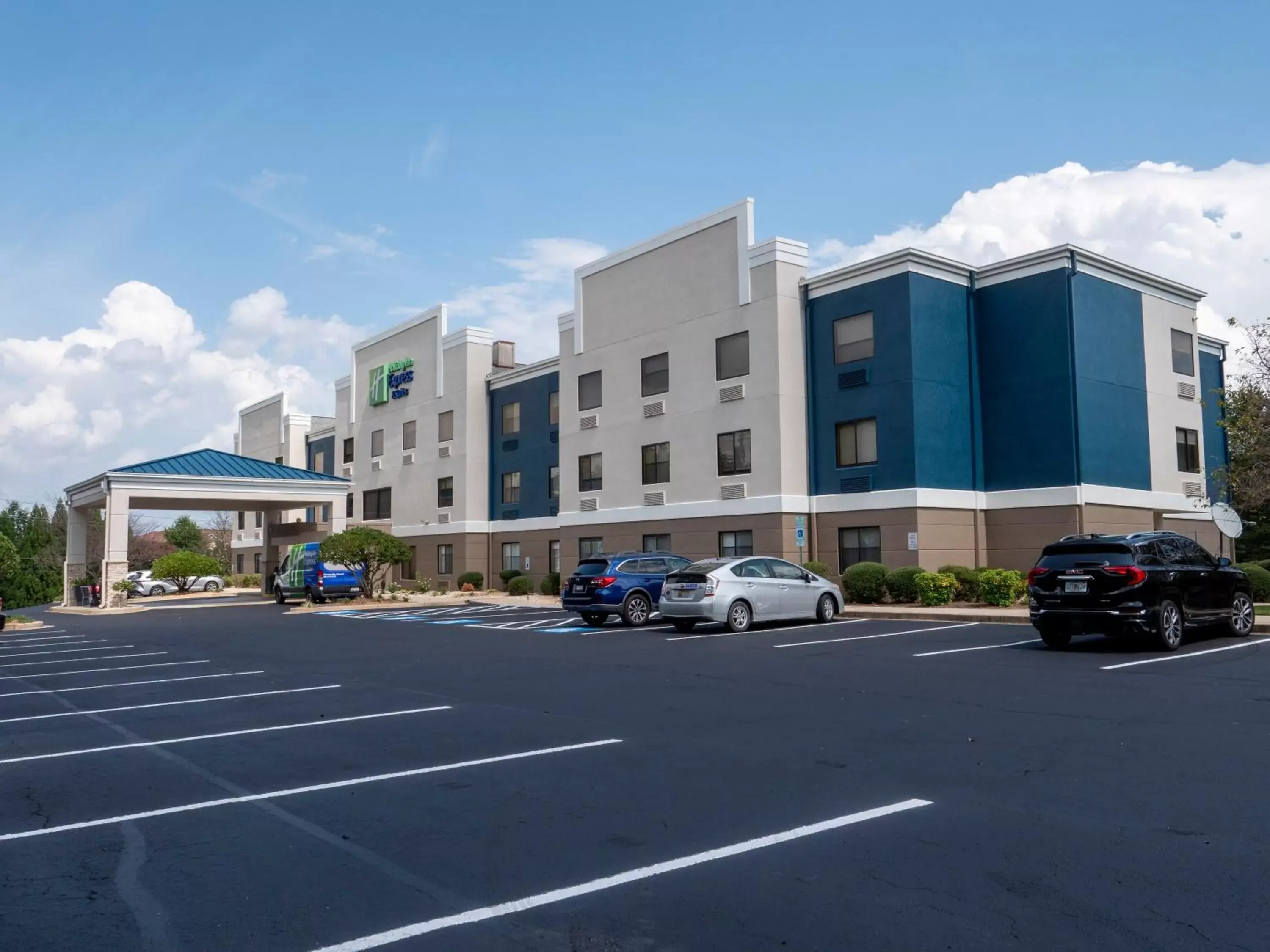 Property Building in Holiday Inn Express & Suites Greenville Airport, an IHG Hotel