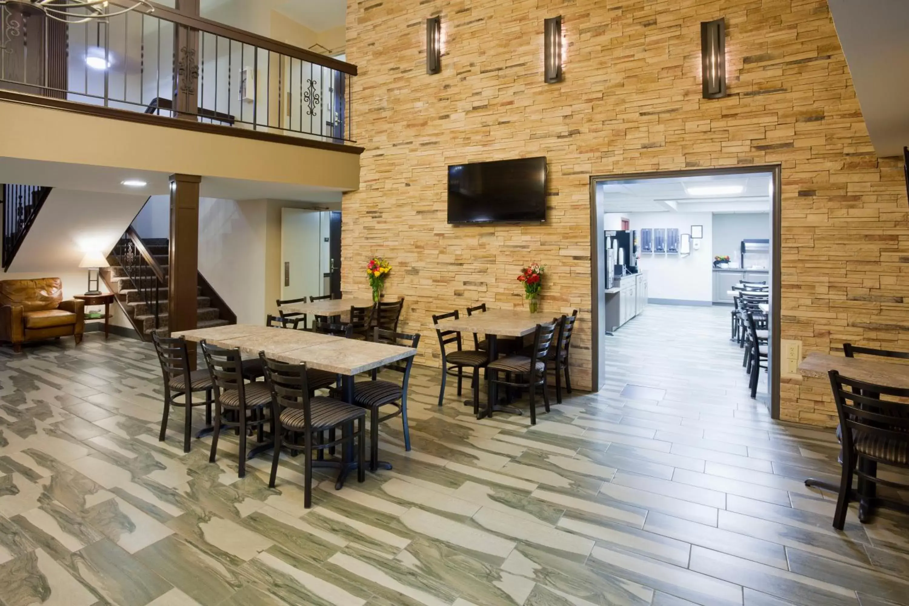 Lobby or reception, Restaurant/Places to Eat in Carrollton Hotel