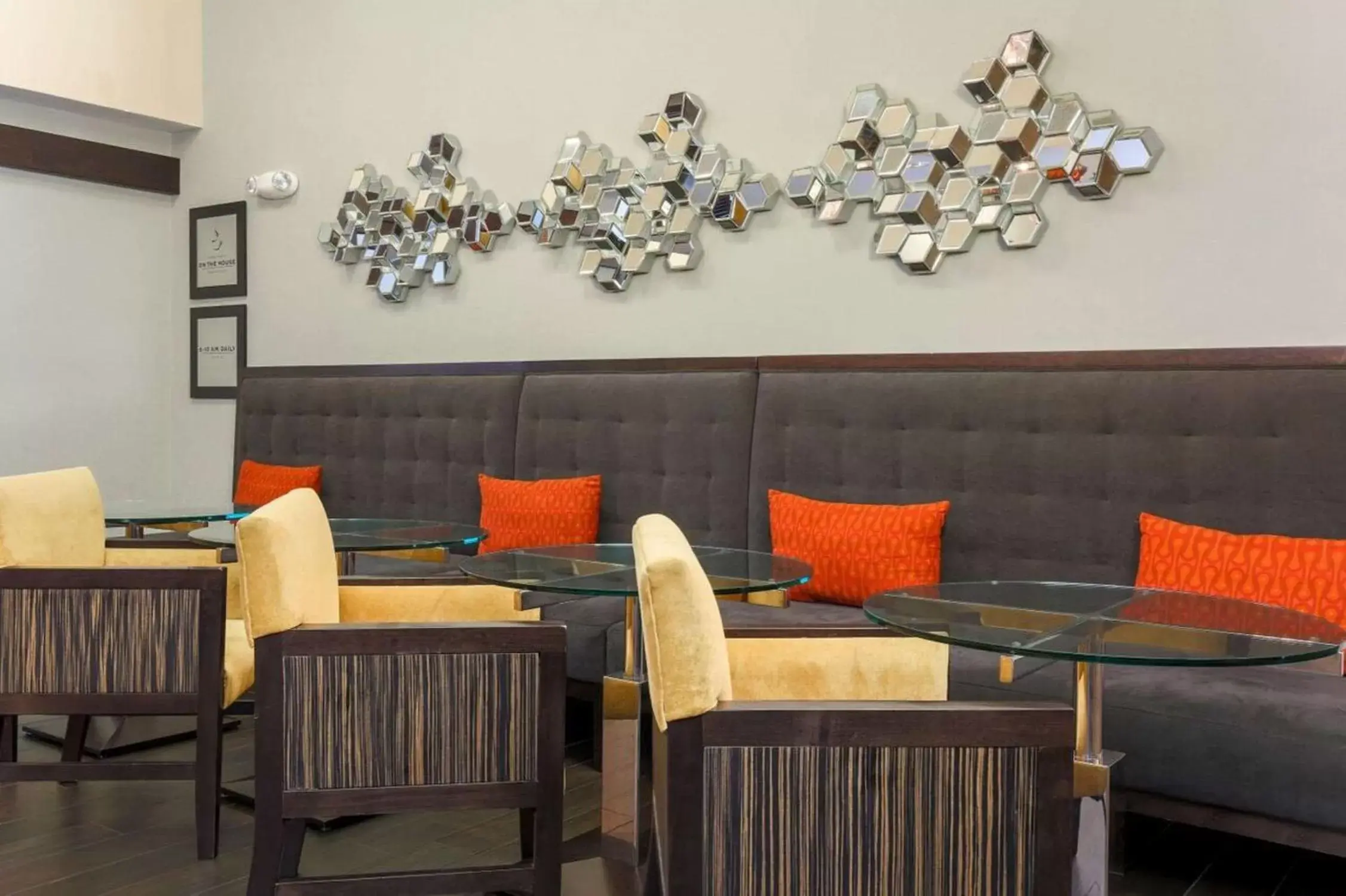 Lobby or reception in Hampton Inn Memphis-Southwind Lobby or reception in Hampton Inn Memphis-Southwind