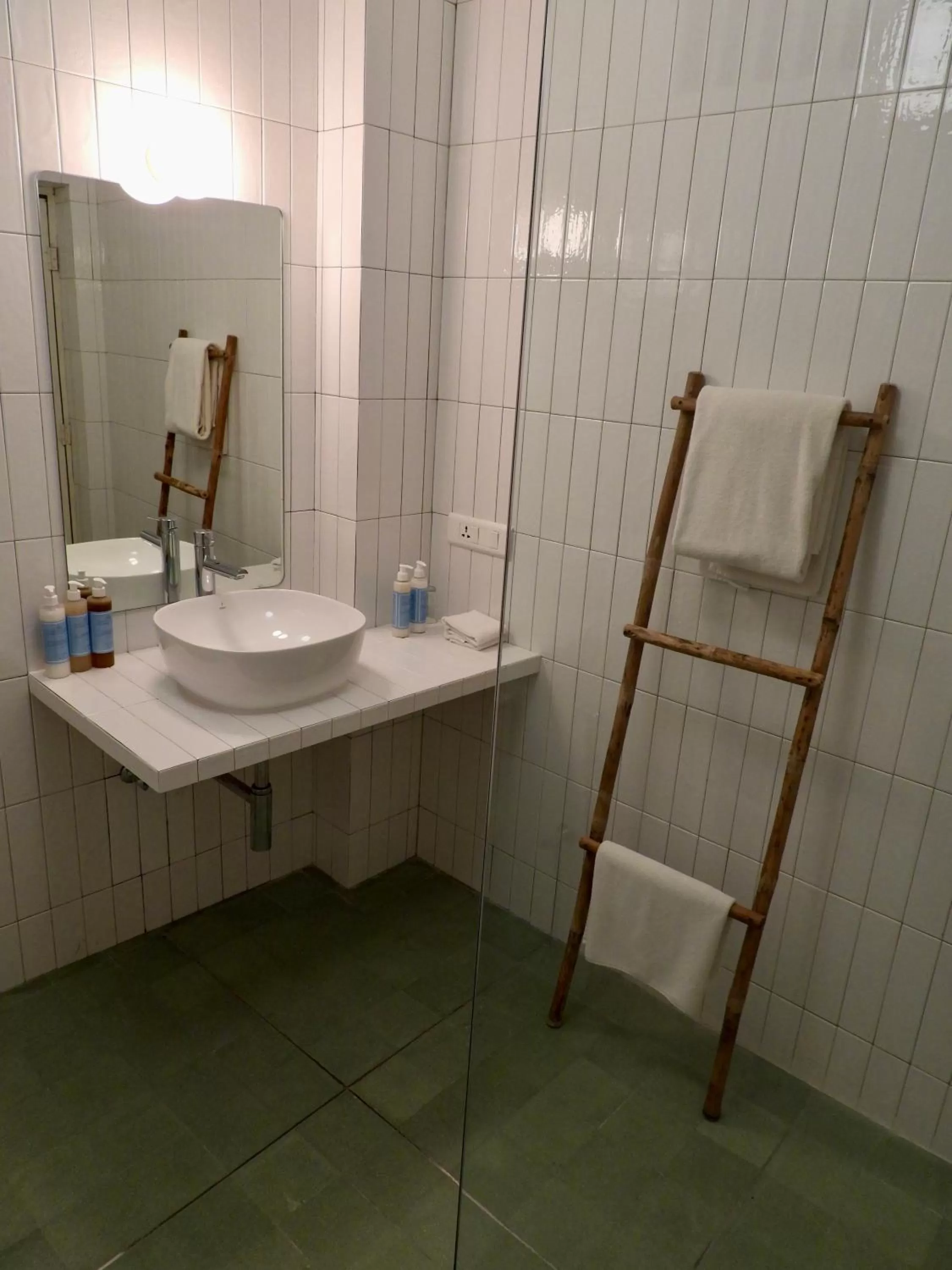 Bathroom in The Stepwell Hotel