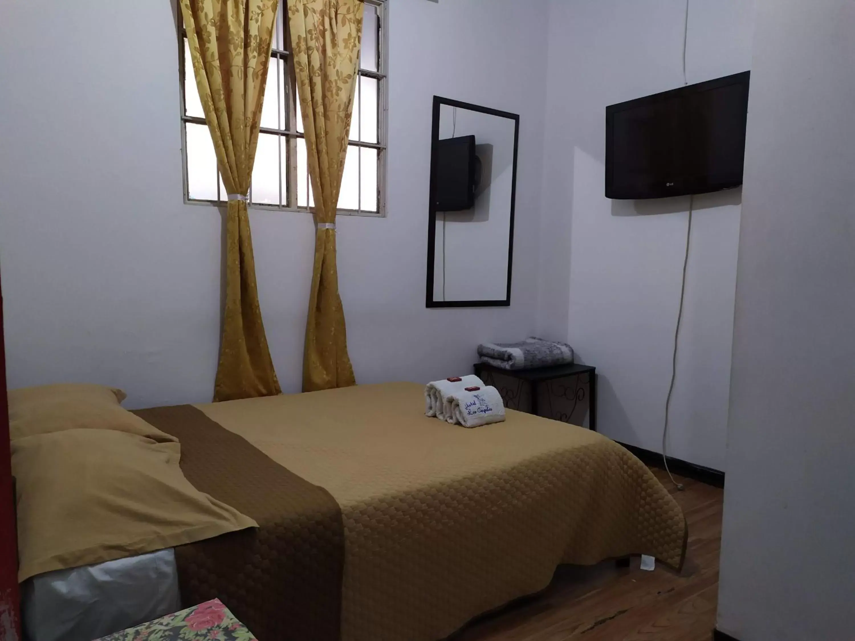 Double Room with Private Bathroom in HOTEL LOS ÁNGELES Double Room with Private Bathroom in HOTEL LOS ÁNGELES