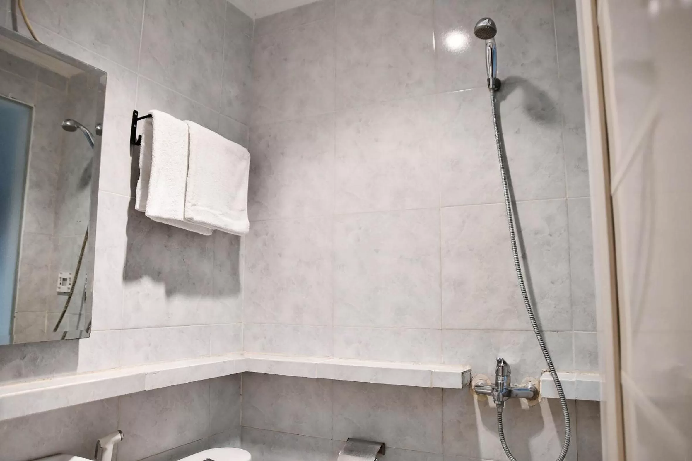 Bathroom in Tuju Abuserin Syariah