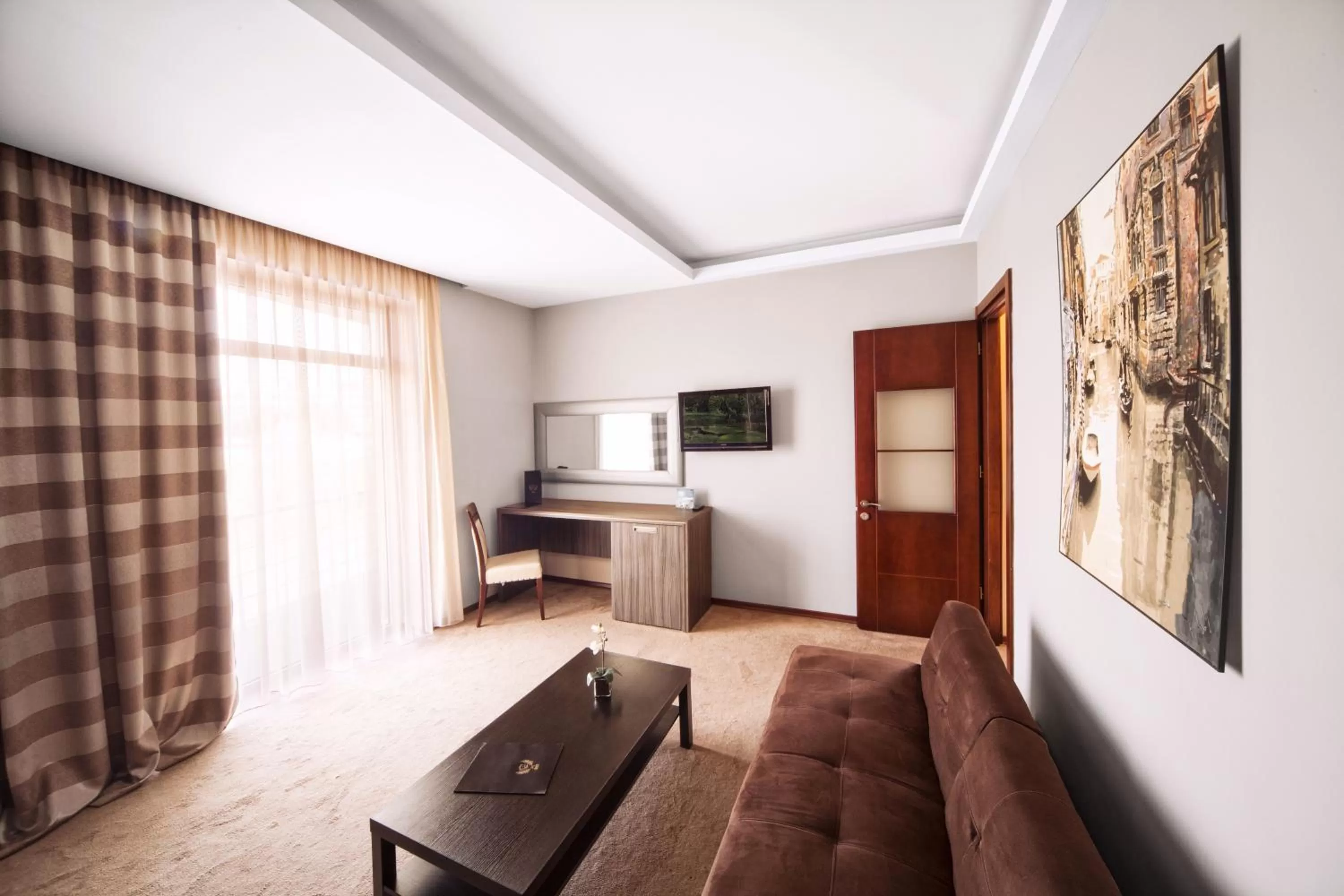 Living room in Cruise Hotel