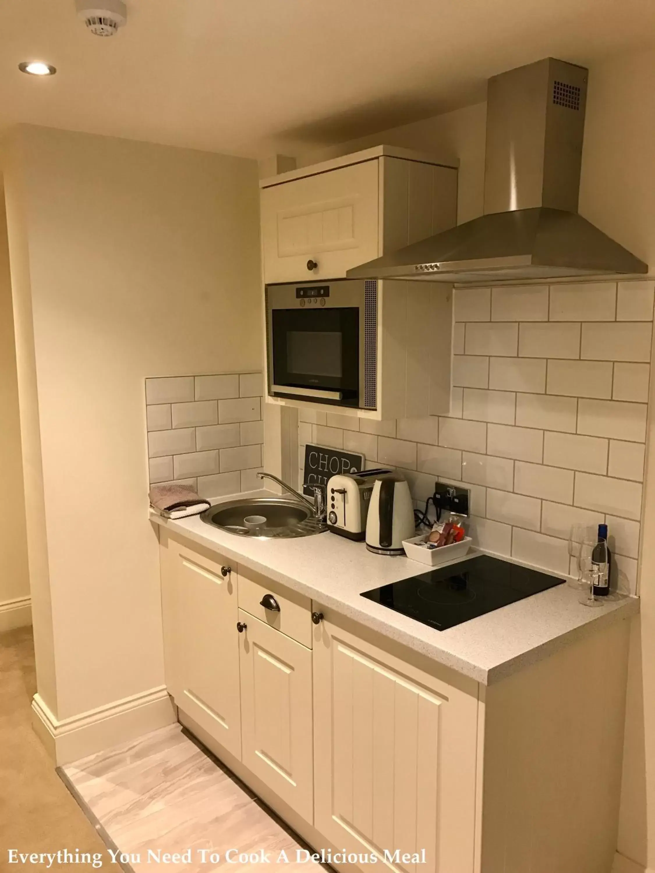 Kitchen or kitchenette in No.10 Preston