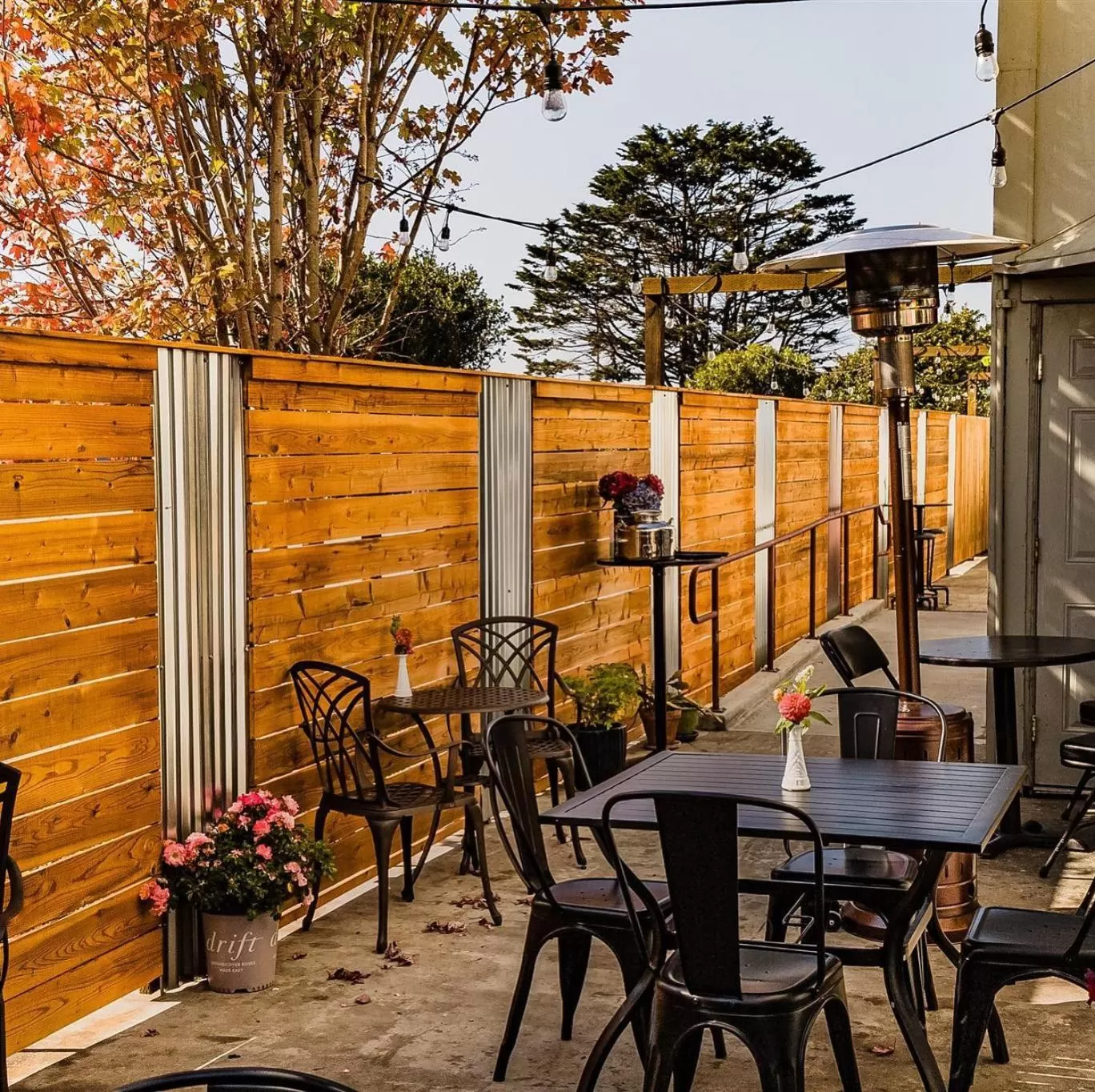 Restaurant/places to eat in The Inn at 2nd & C