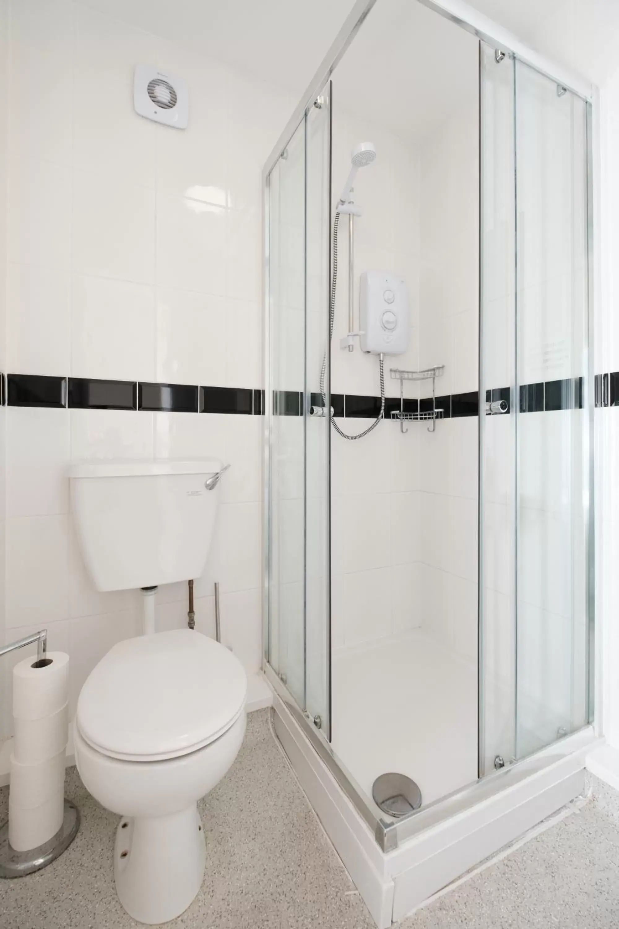 Deluxe Double Room with Shower in OYO The Pickering Park Hotel Deluxe Double Room with Shower in OYO The Pickering Park Hotel