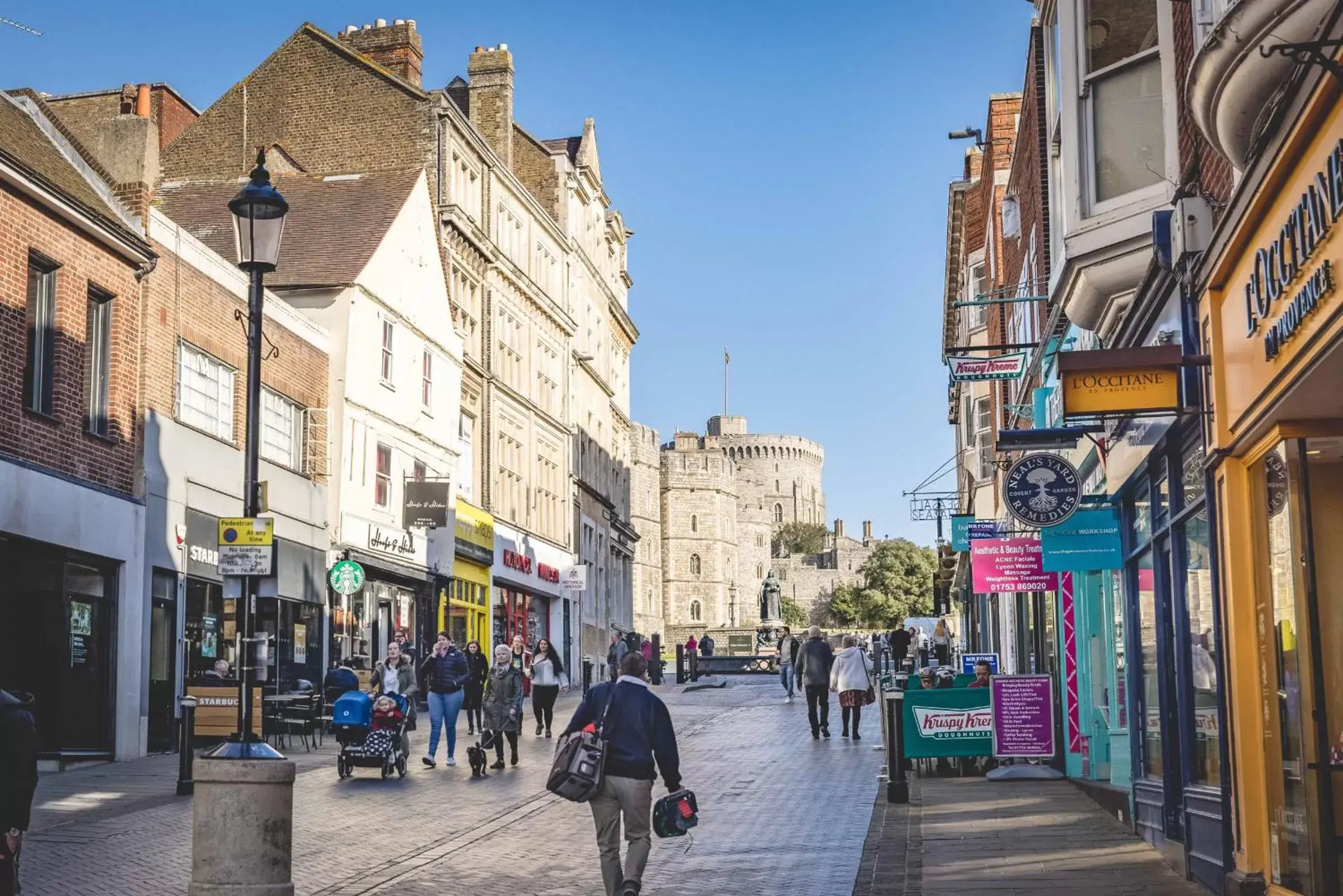 Neighbourhood, Neighborhood in Goswell House